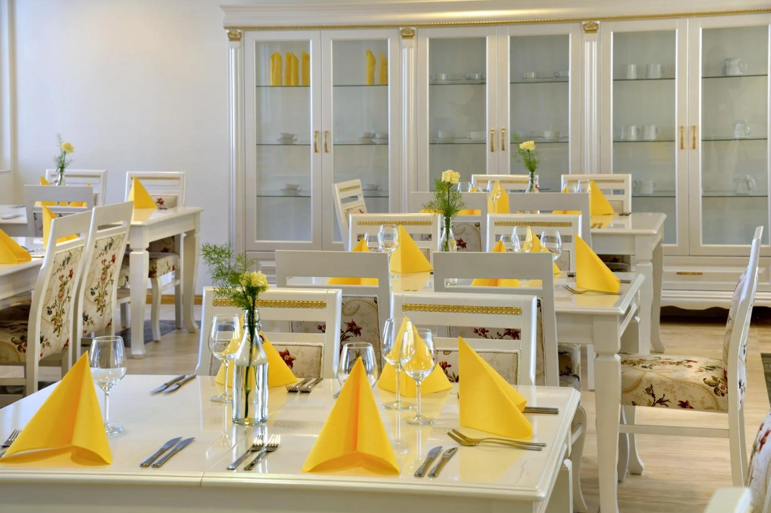 Restaurant/places to eat in Hotel Golden Dome Iisalmi