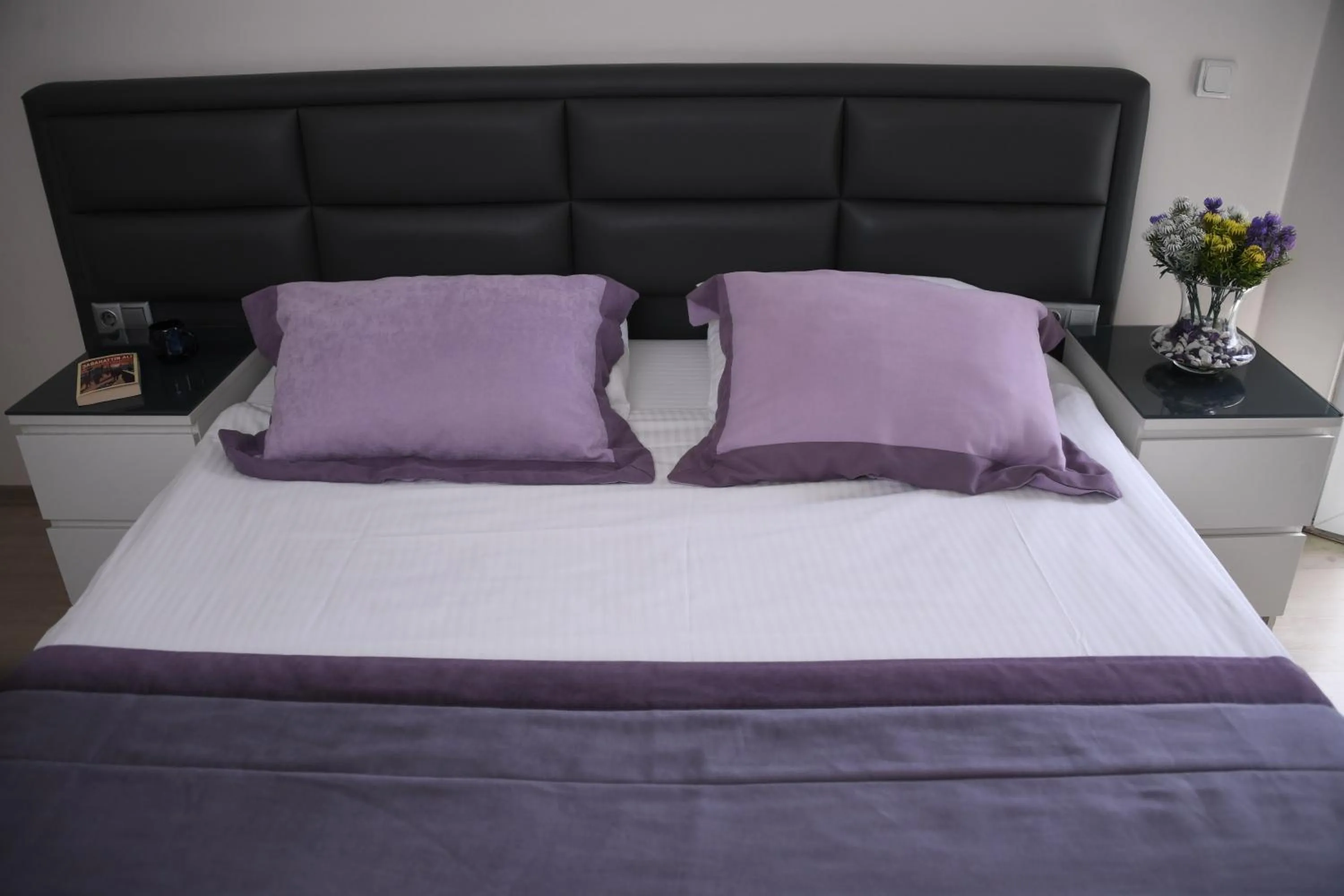 Bed in A Hotels & Suite