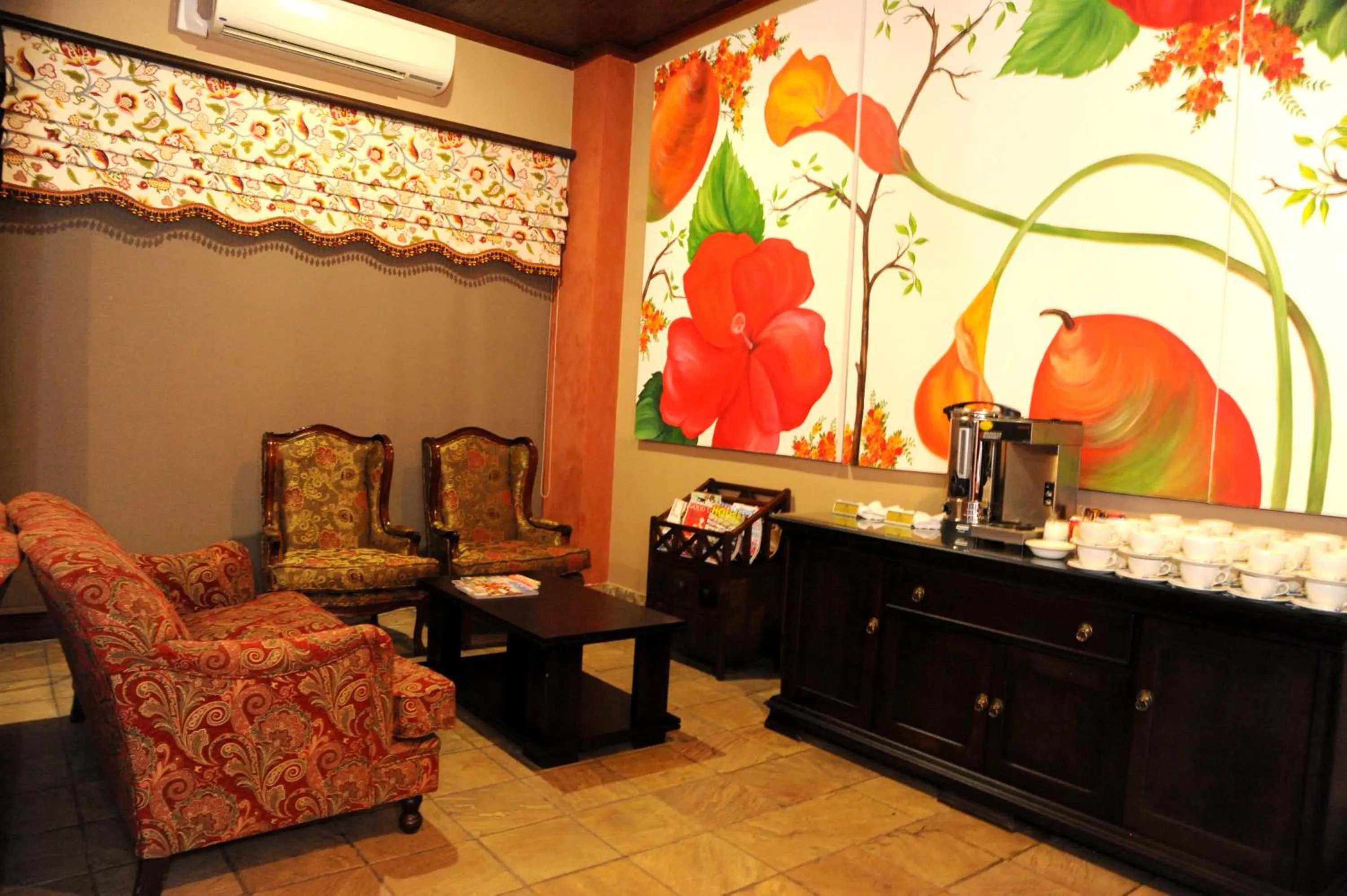 Seating area in Anta Boga Hotel