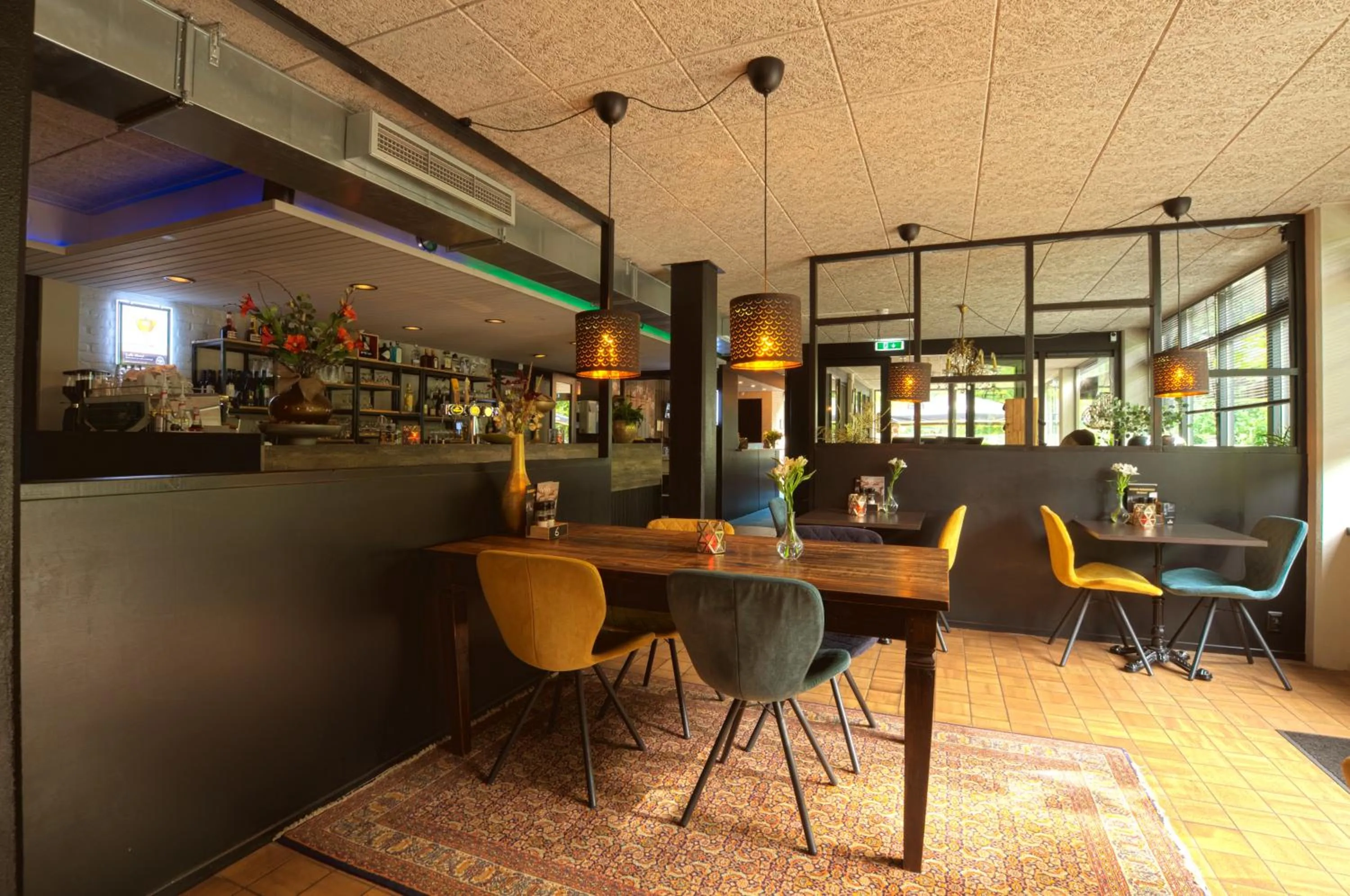 Restaurant/places to eat in Bosrijk Ruighenrode