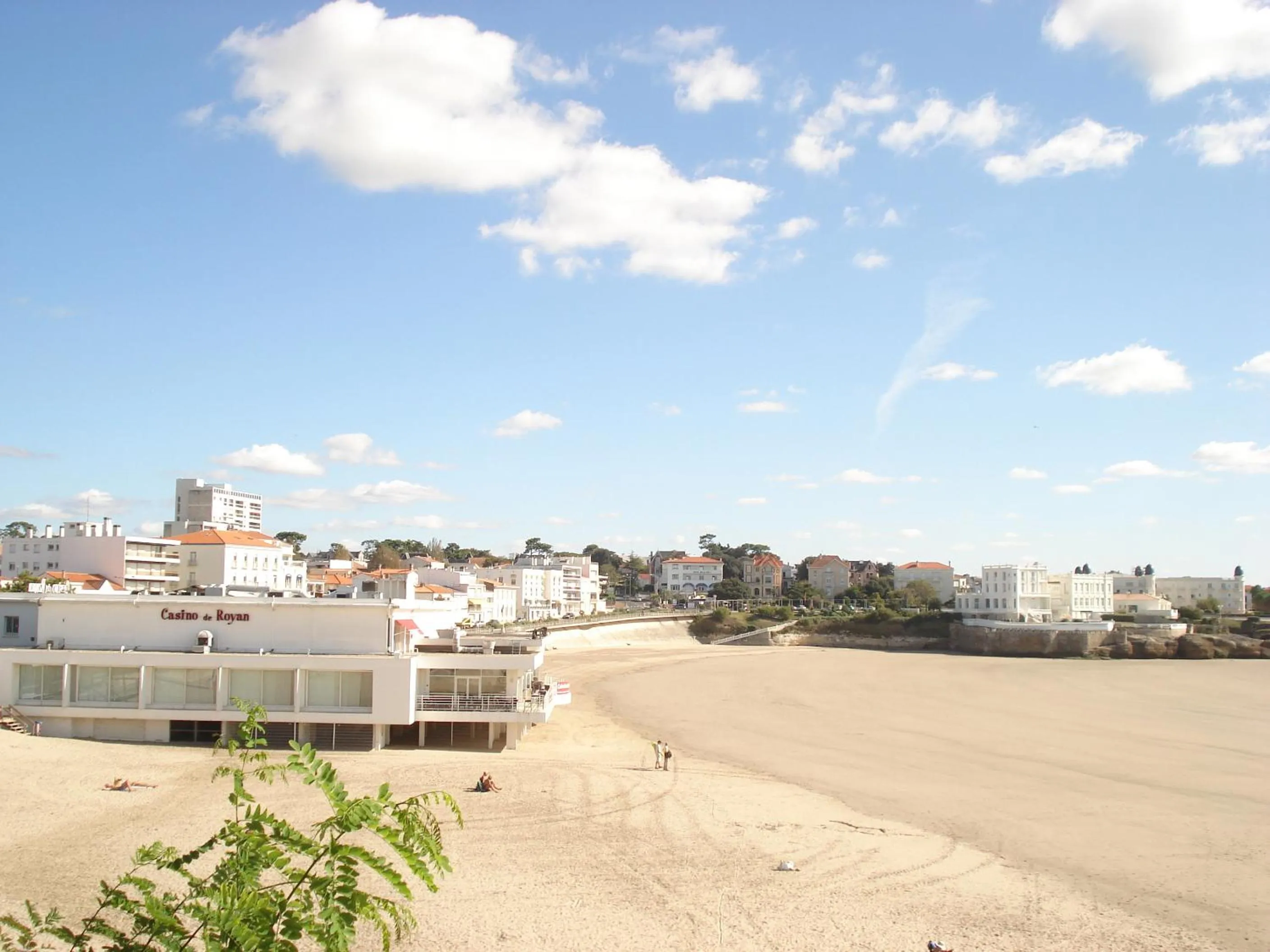 Beach in CERISE Royan - Le Grand Hôtel de la Plage