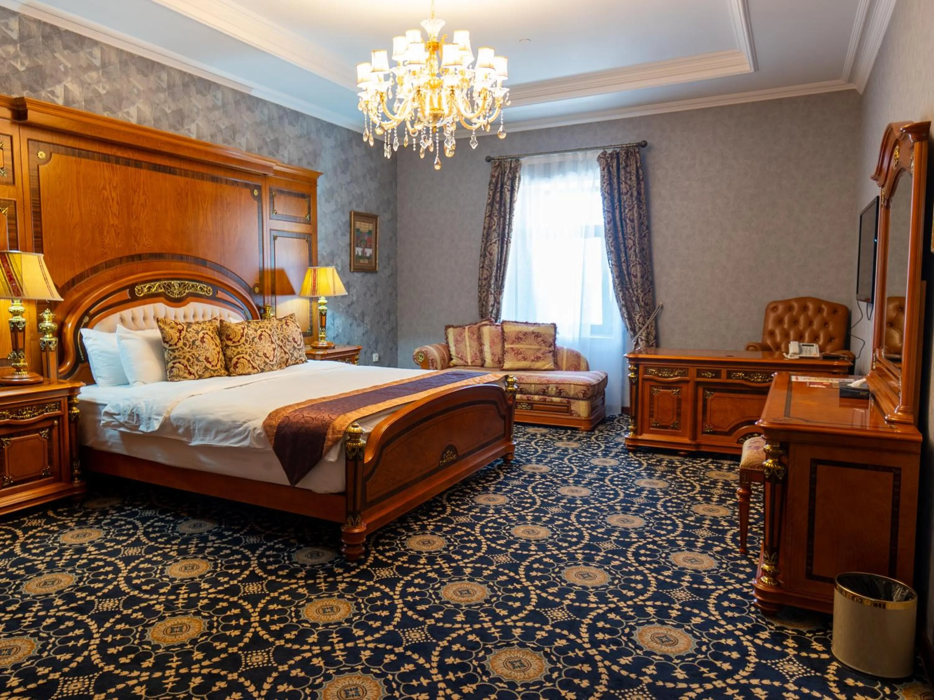 Bedroom, Bed in Shah Palace Luxury Museum Hotel