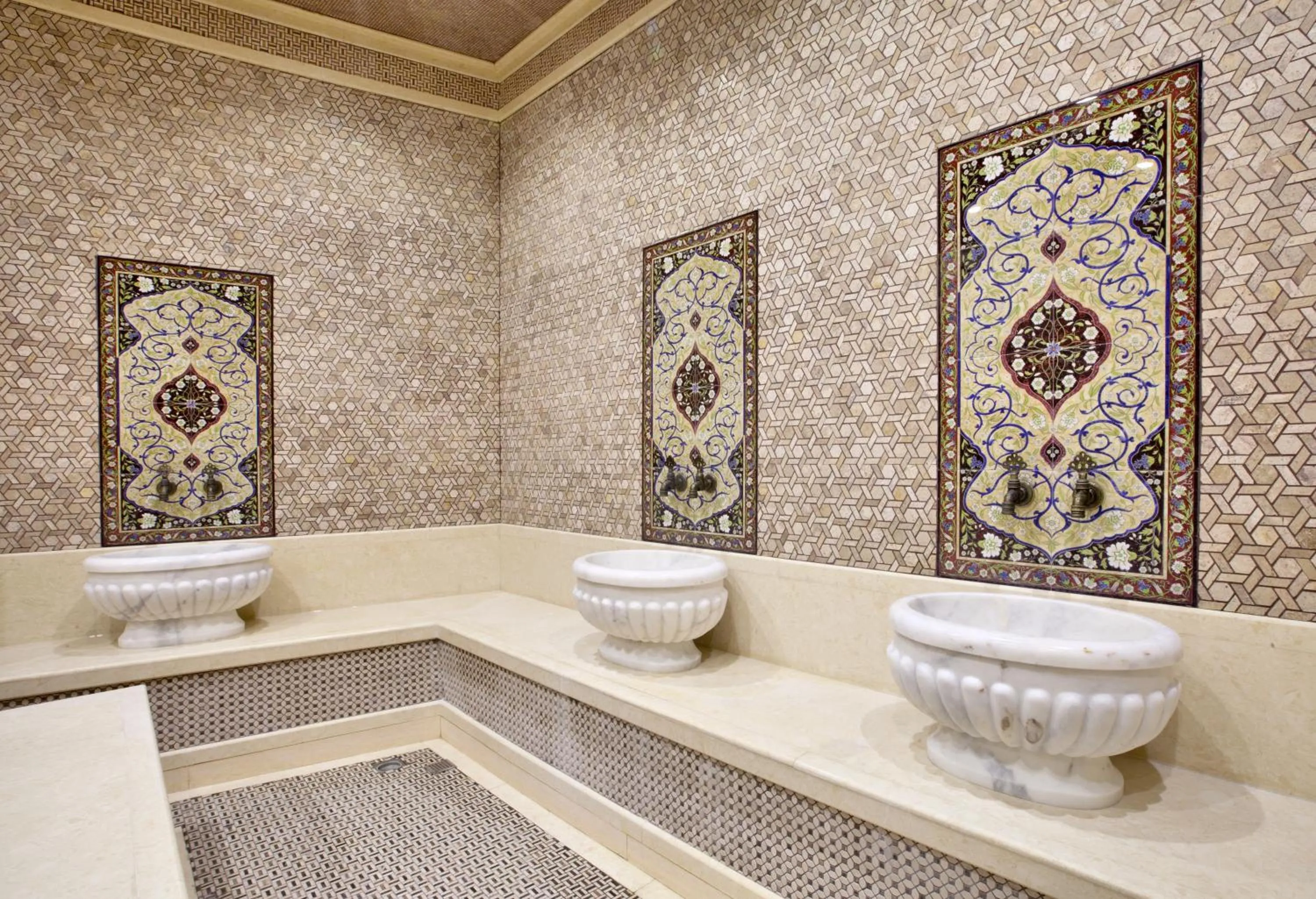 Steam room in Shah Palace Luxury Museum Hotel