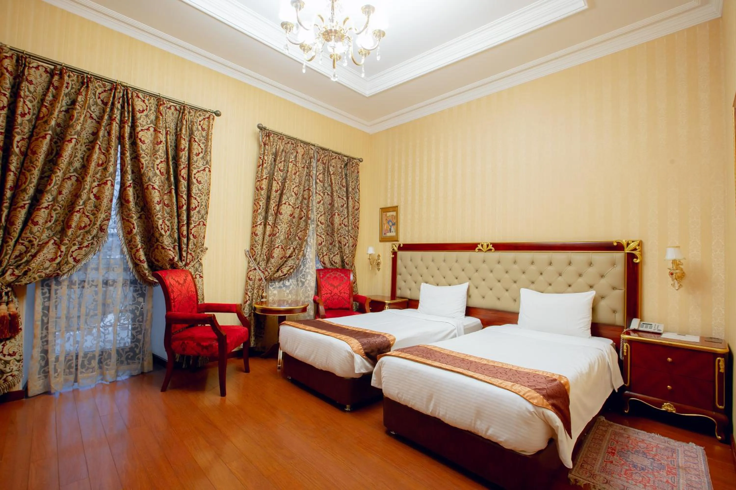 Photo of the whole room, Bed in Shah Palace Luxury Museum Hotel