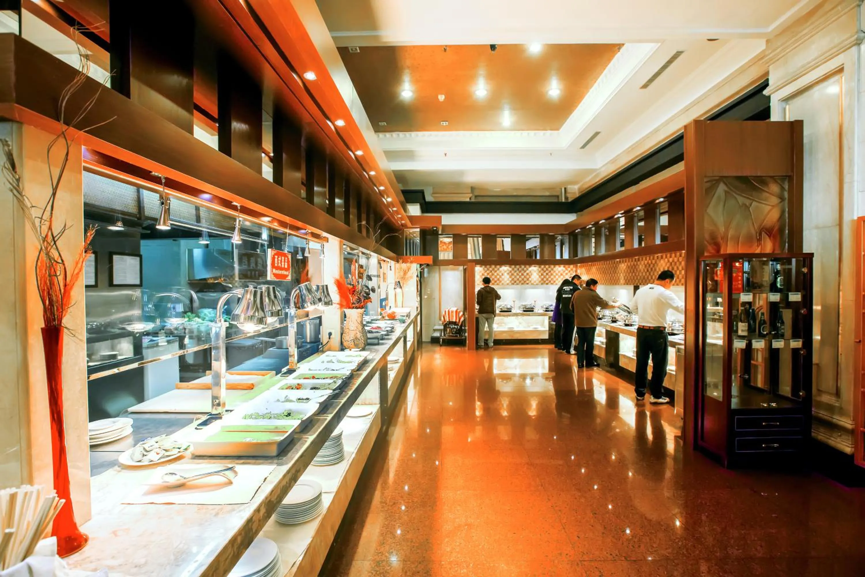 Restaurant/places to eat in Golden Gulf Hotel Yantai