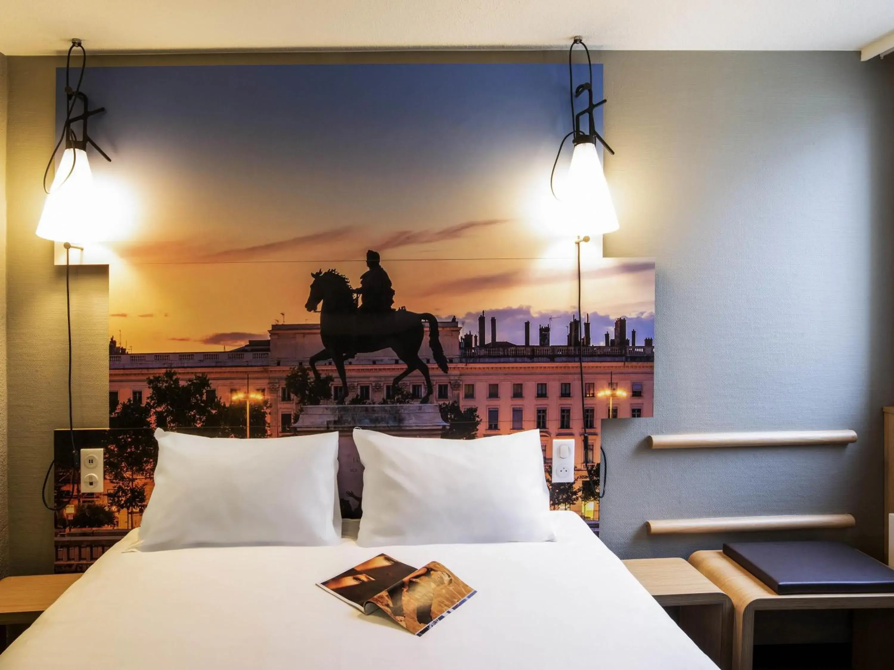 Standard Room with 1 Double Bed in ibis Lyon Gerland Merieux Standard Room with 1 Double Bed in ibis Lyon Gerland Merieux