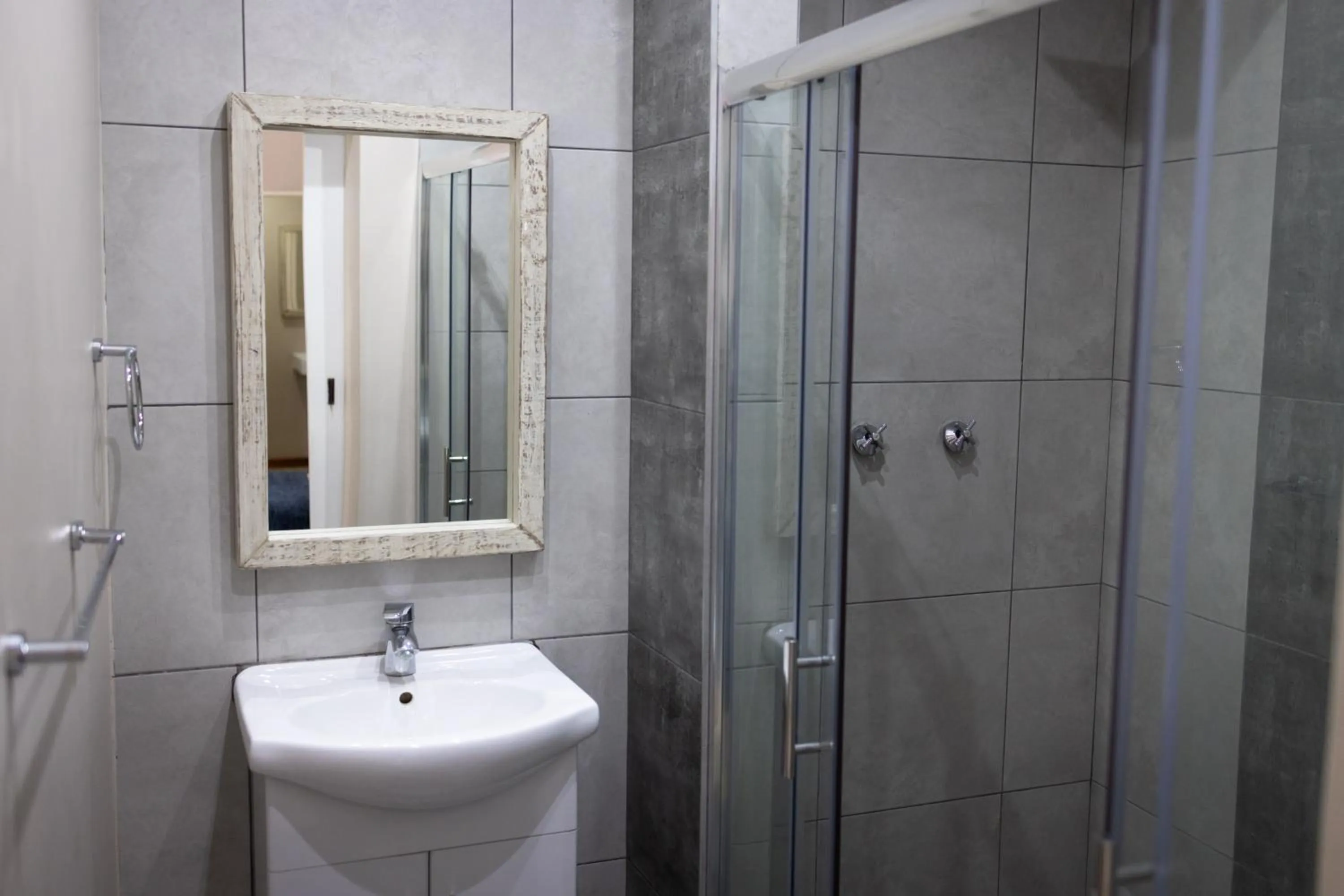 Bathroom in Opstal Guestfarm