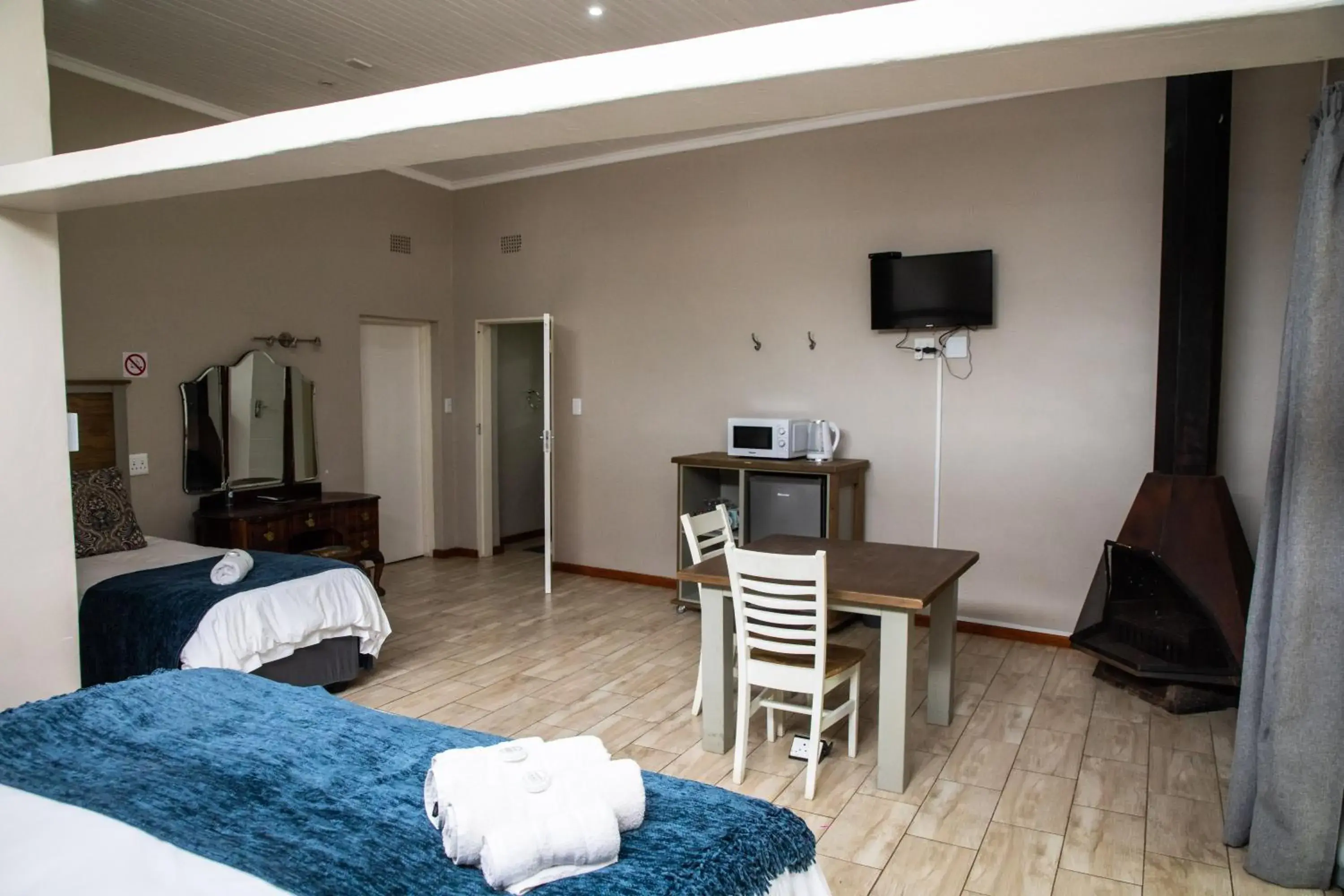 Family Room with Garden View in Opstal Guestfarm Family Room with Garden View in Opstal Guestfarm