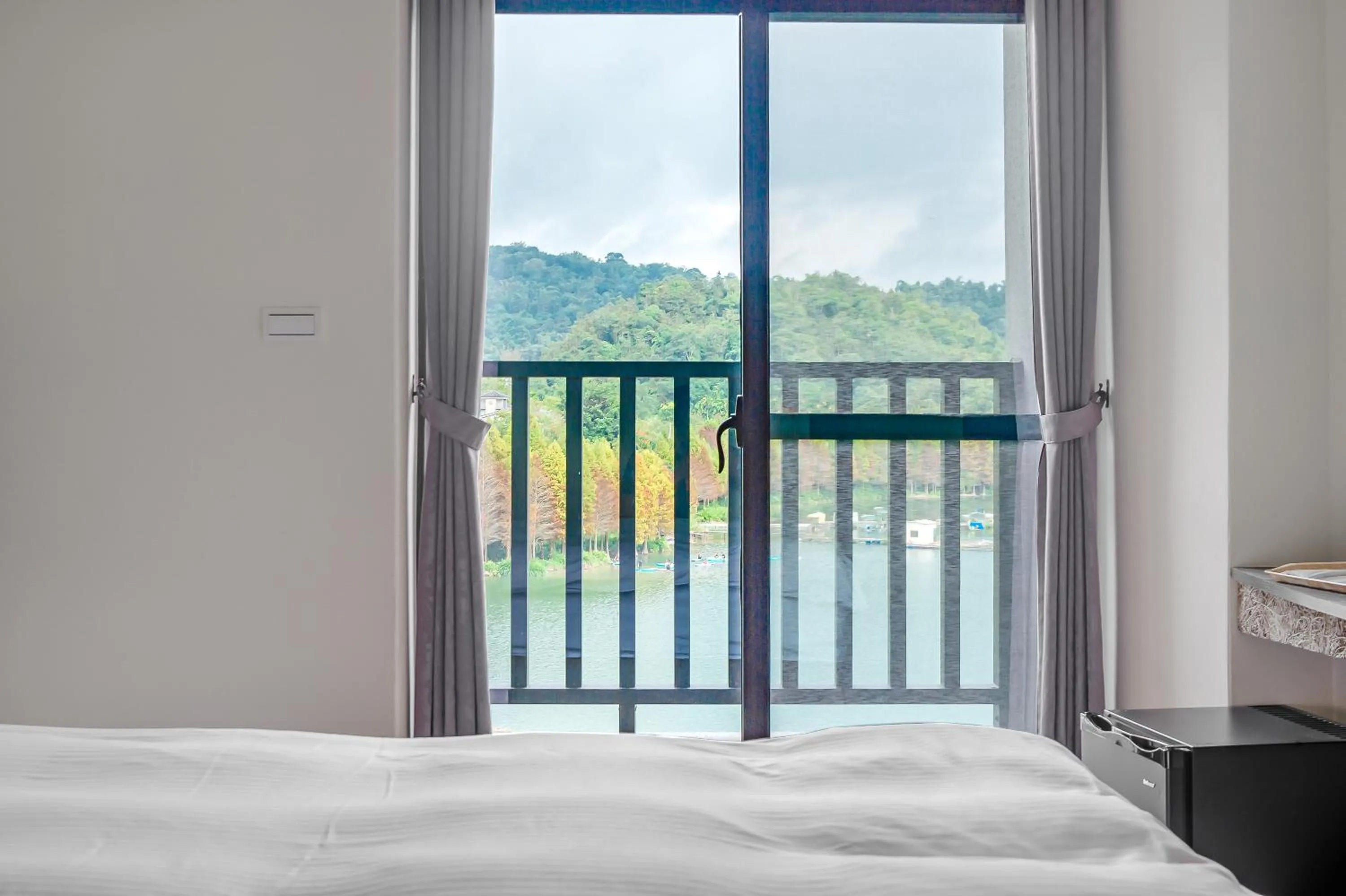 Bed in Sun Moon Lake I Love You