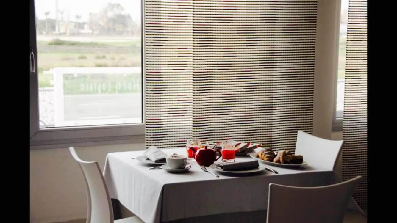 Day in Hotel Zodiaco