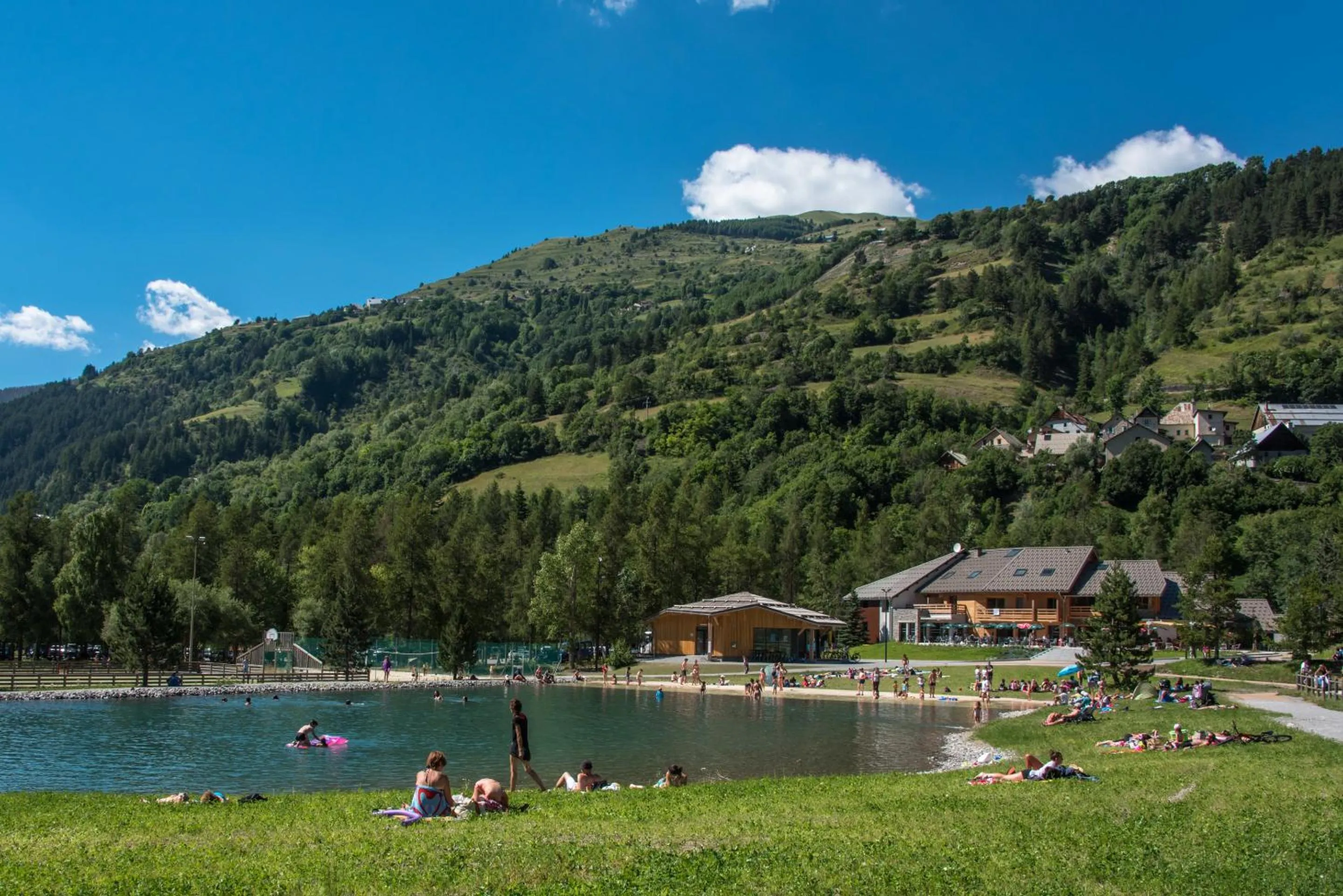 Children play ground in Auberge de la Gravière