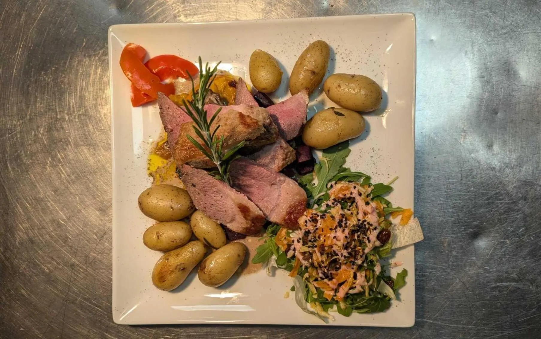 Dining area in Auberge de la Gravière