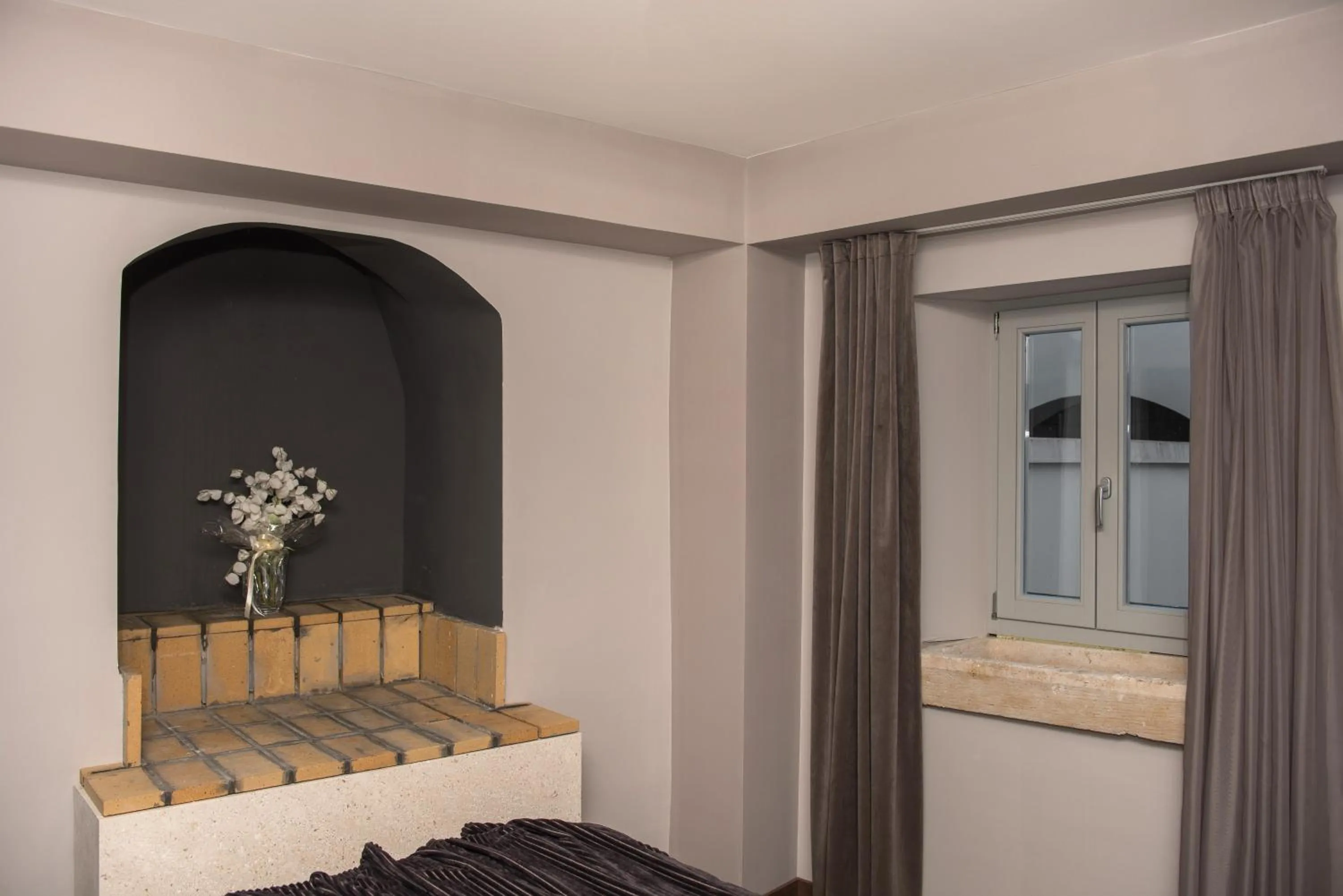 Bed in Boutique Rooms Mirabilis