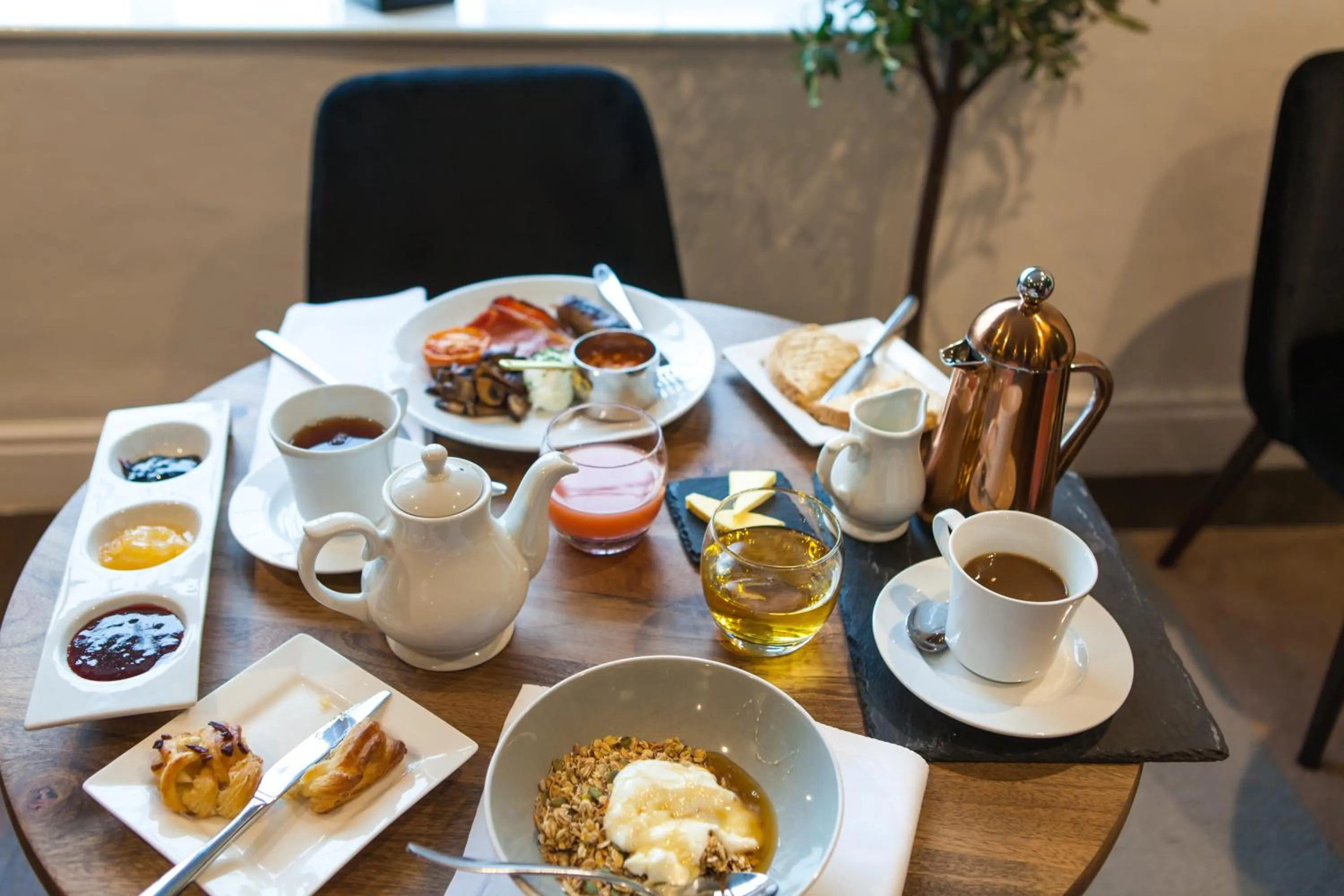 Breakfast in Limestone Hotel