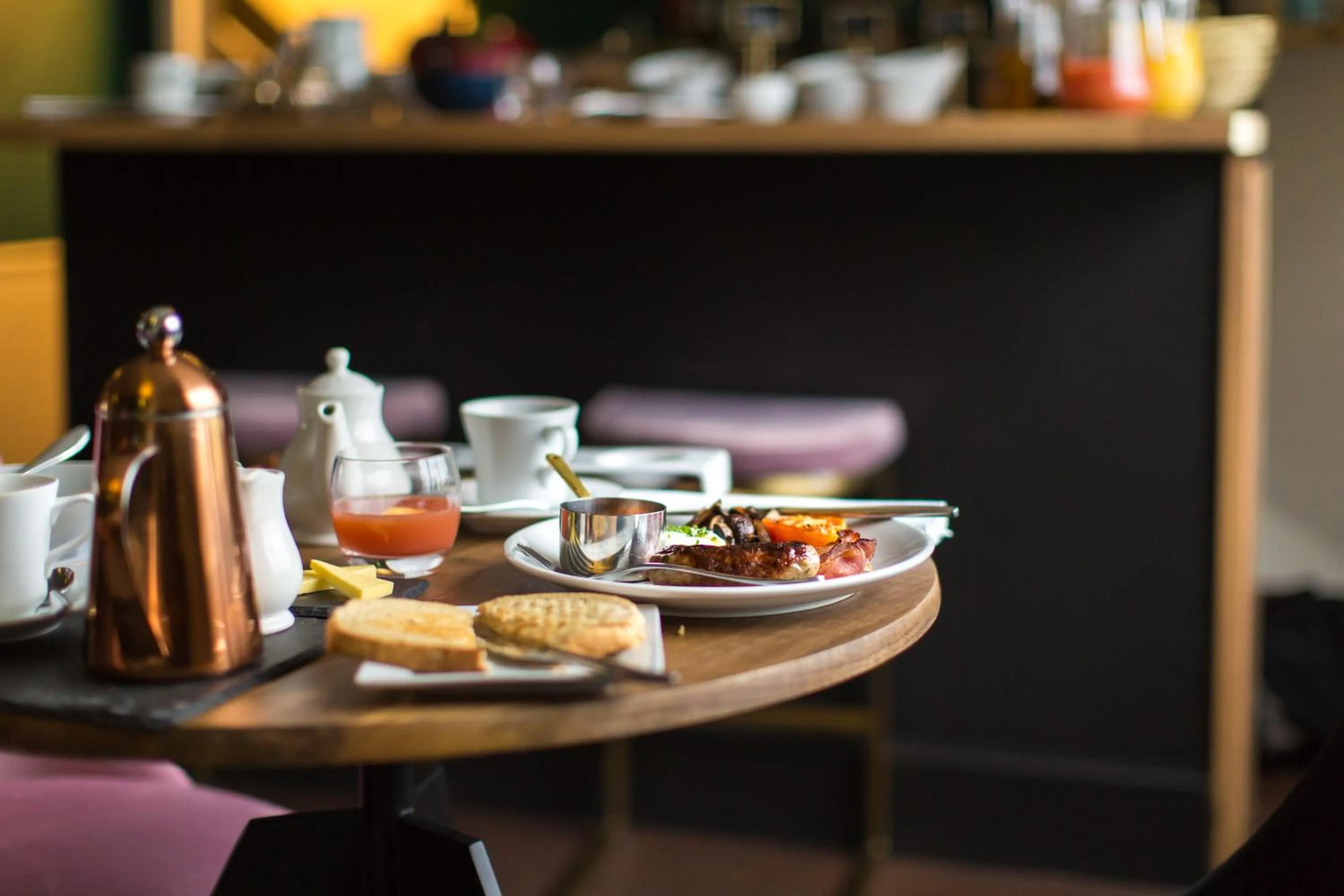 Breakfast in Limestone Hotel