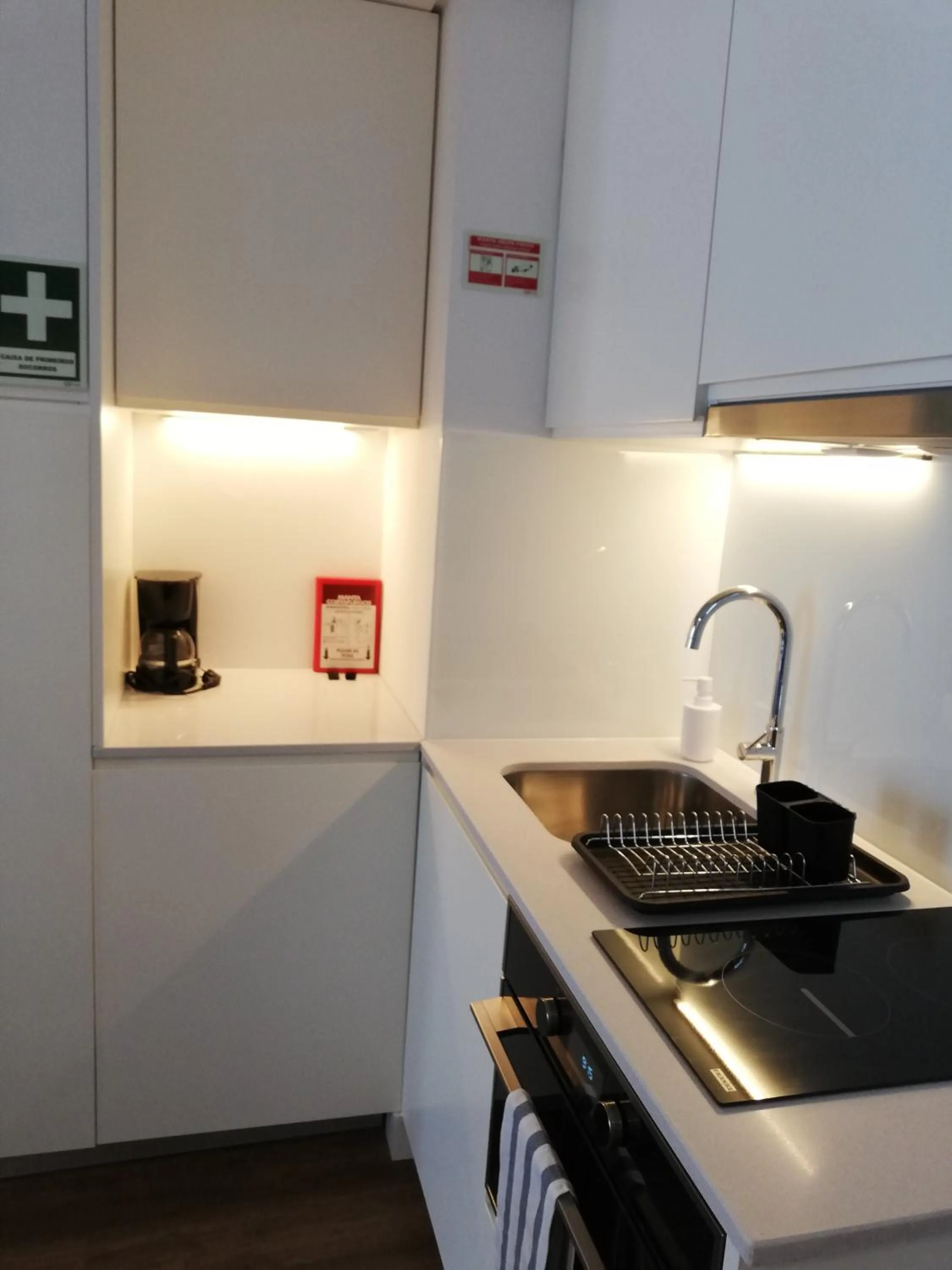 Coffee/tea facilities in Villa Graça -Hostels and Apartments