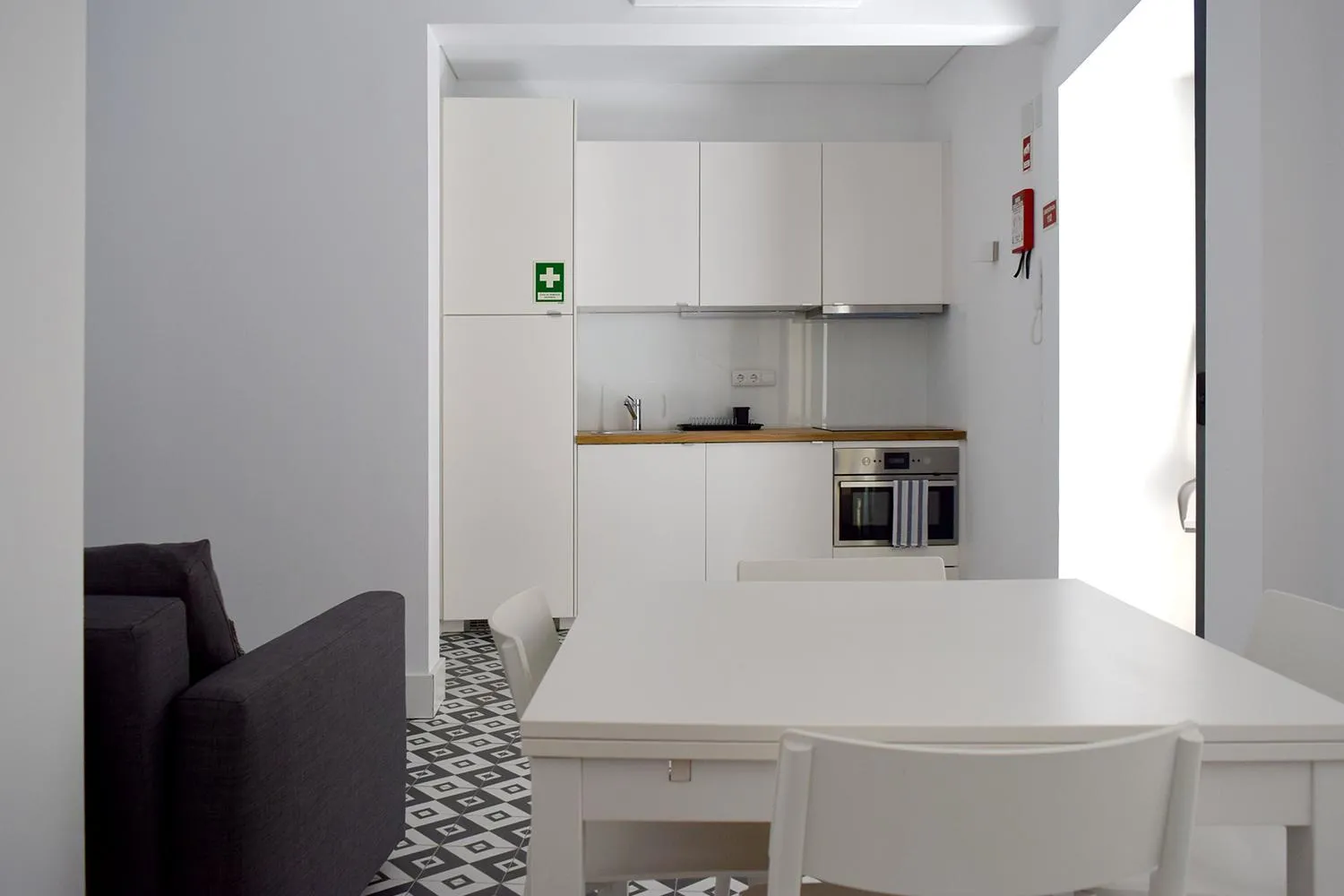 Kitchen or kitchenette in Villa Graça -Hostels and Apartments