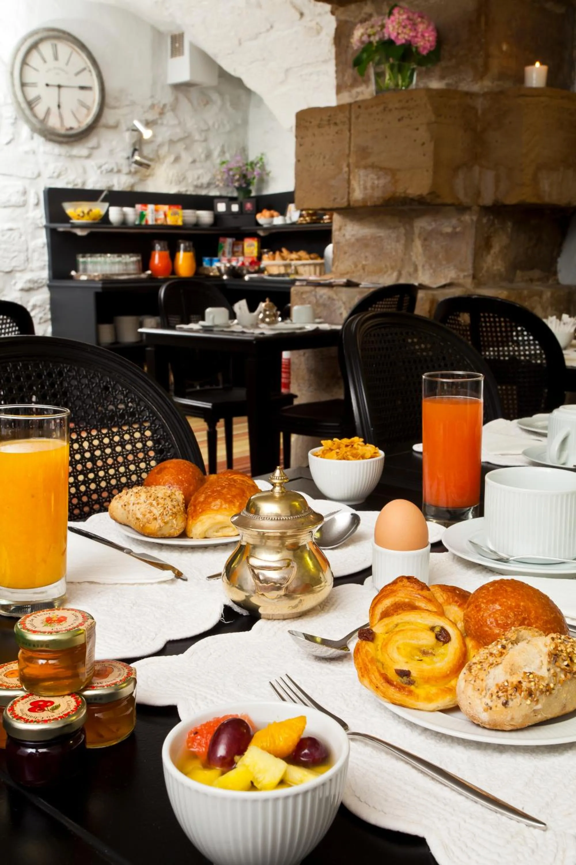 Restaurant/places to eat in Hotel Fontaines du Luxembourg