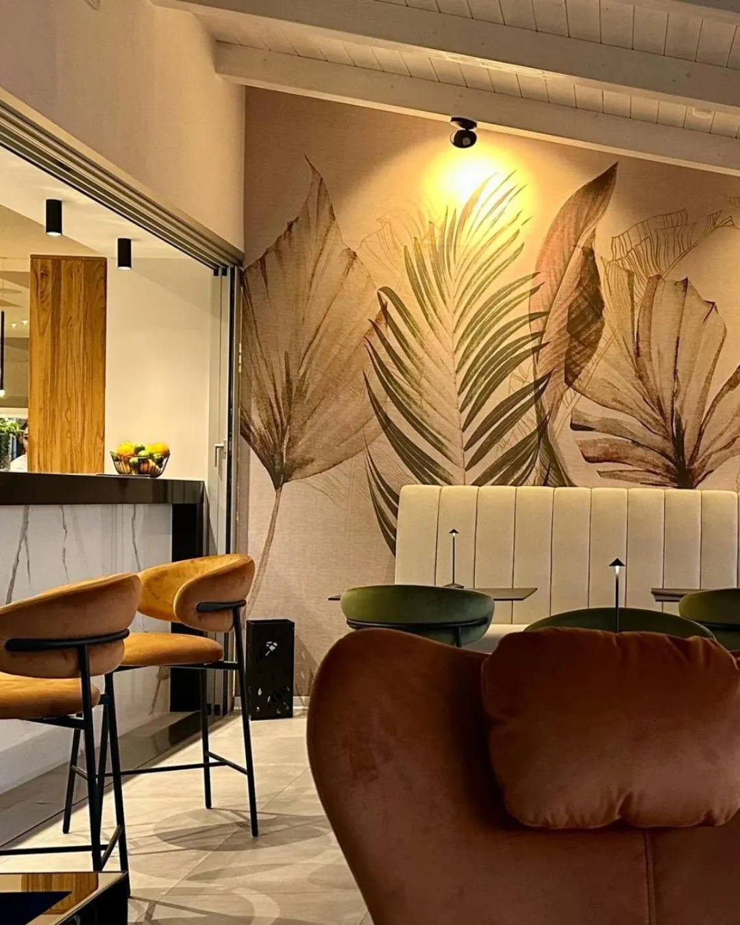 Lounge or bar in Midenza Seaside & Nature Retreat