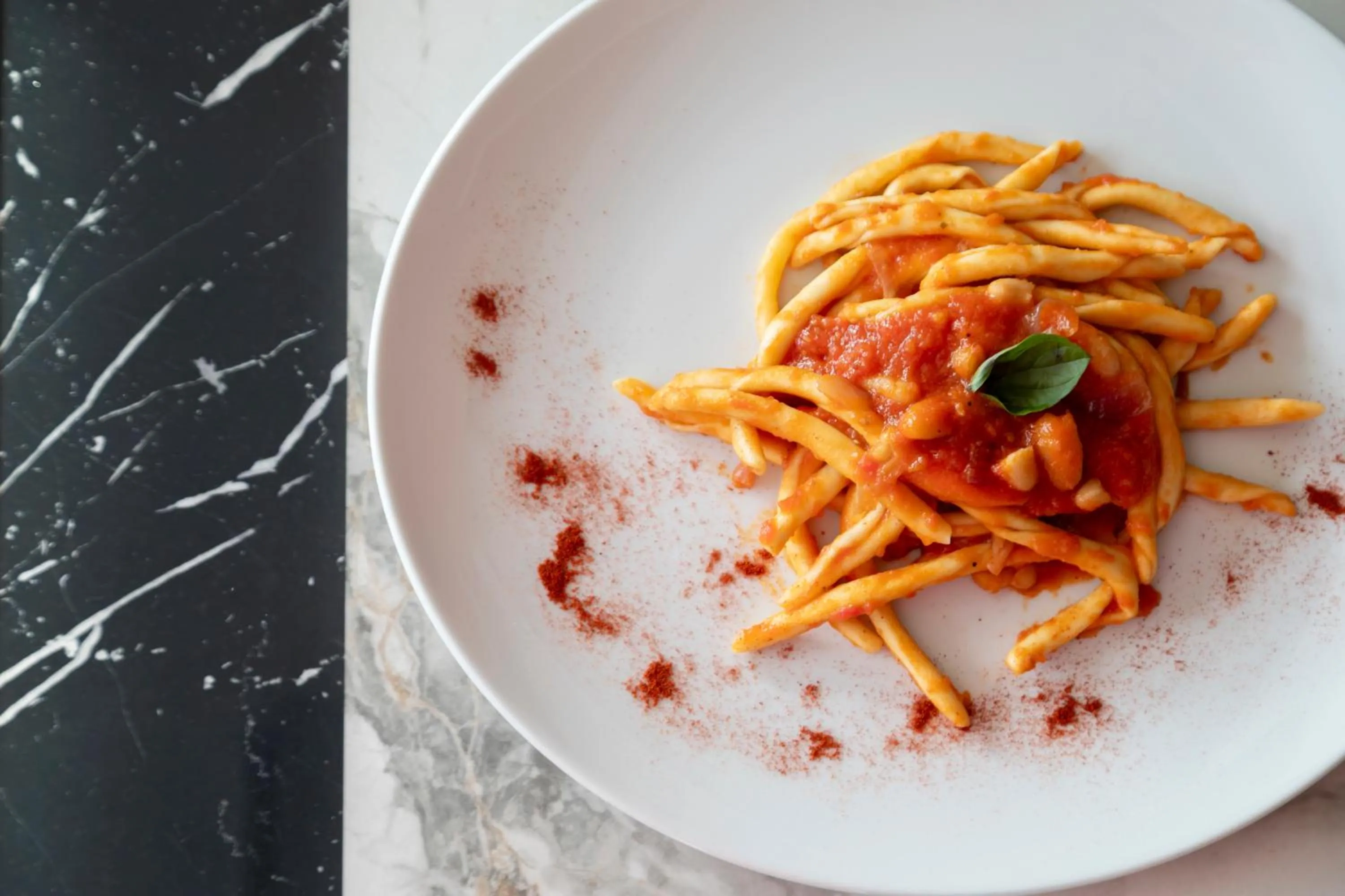 Restaurant/places to eat in Midenza Seaside & Nature Retreat