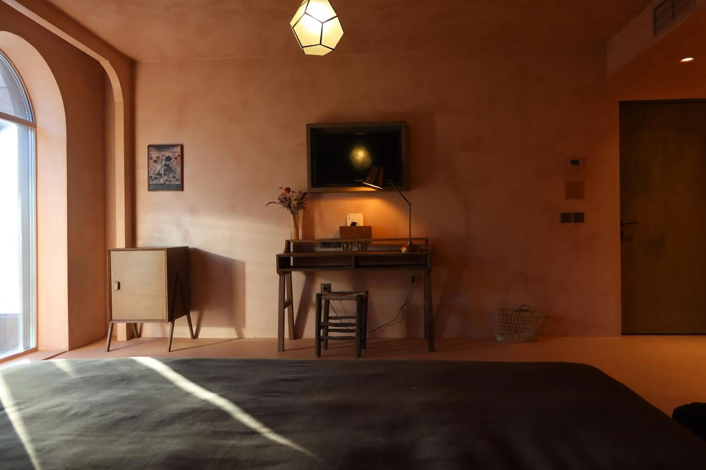 TV and multimedia, Bed in Life Gallery Hotel & Spa