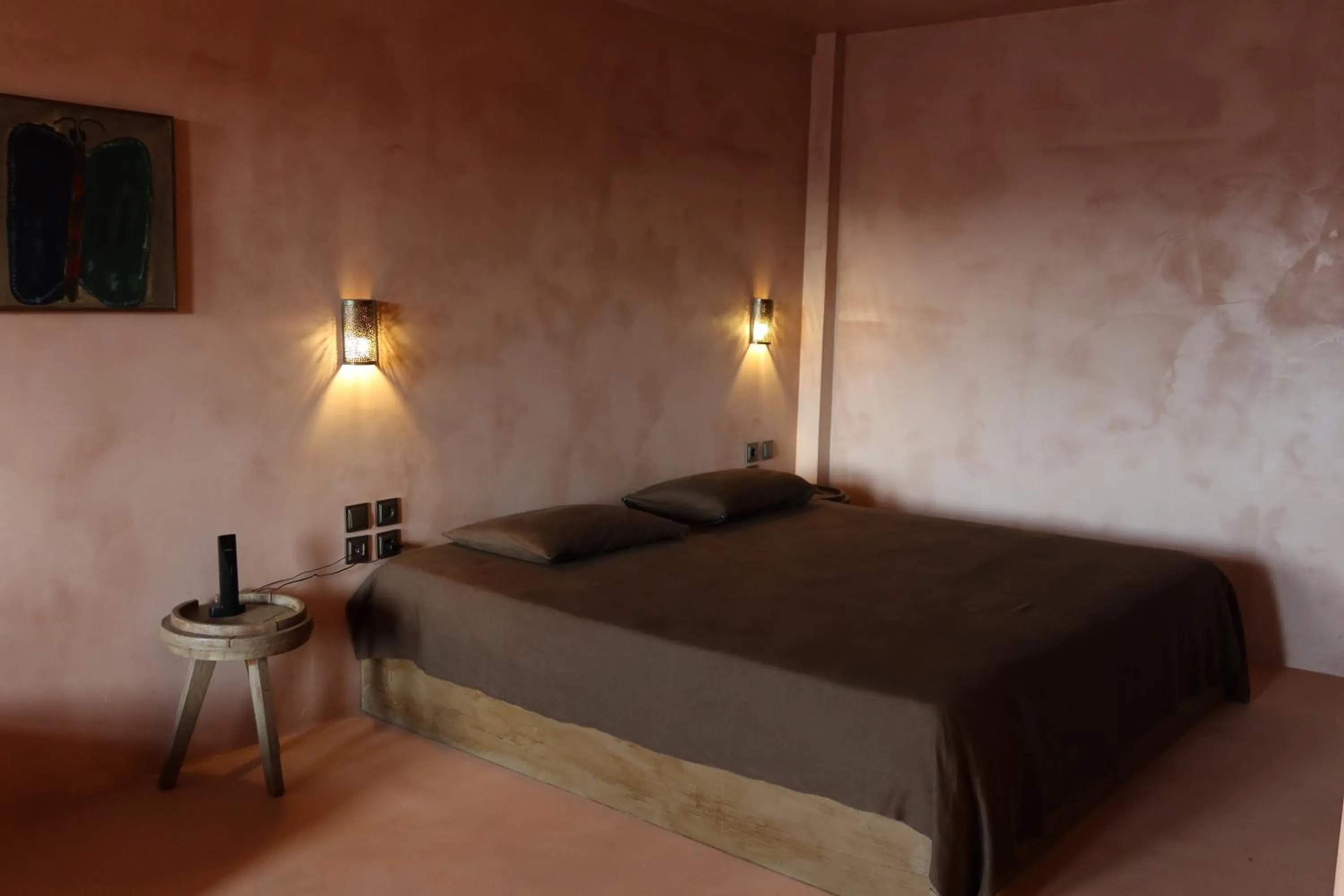 Bed in Life Gallery Hotel & Spa