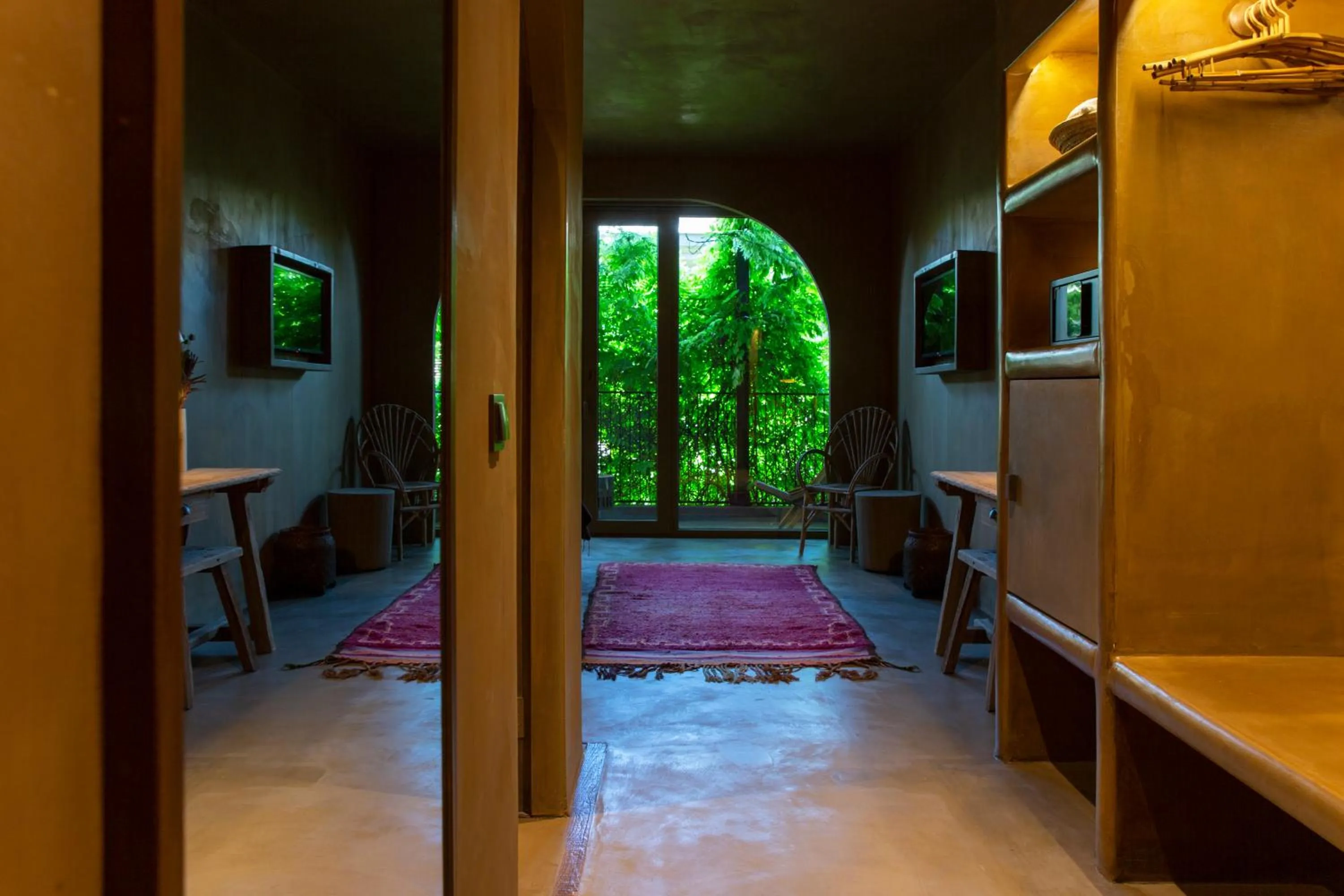 Photo of the whole room, Bed in Life Gallery Hotel & Spa