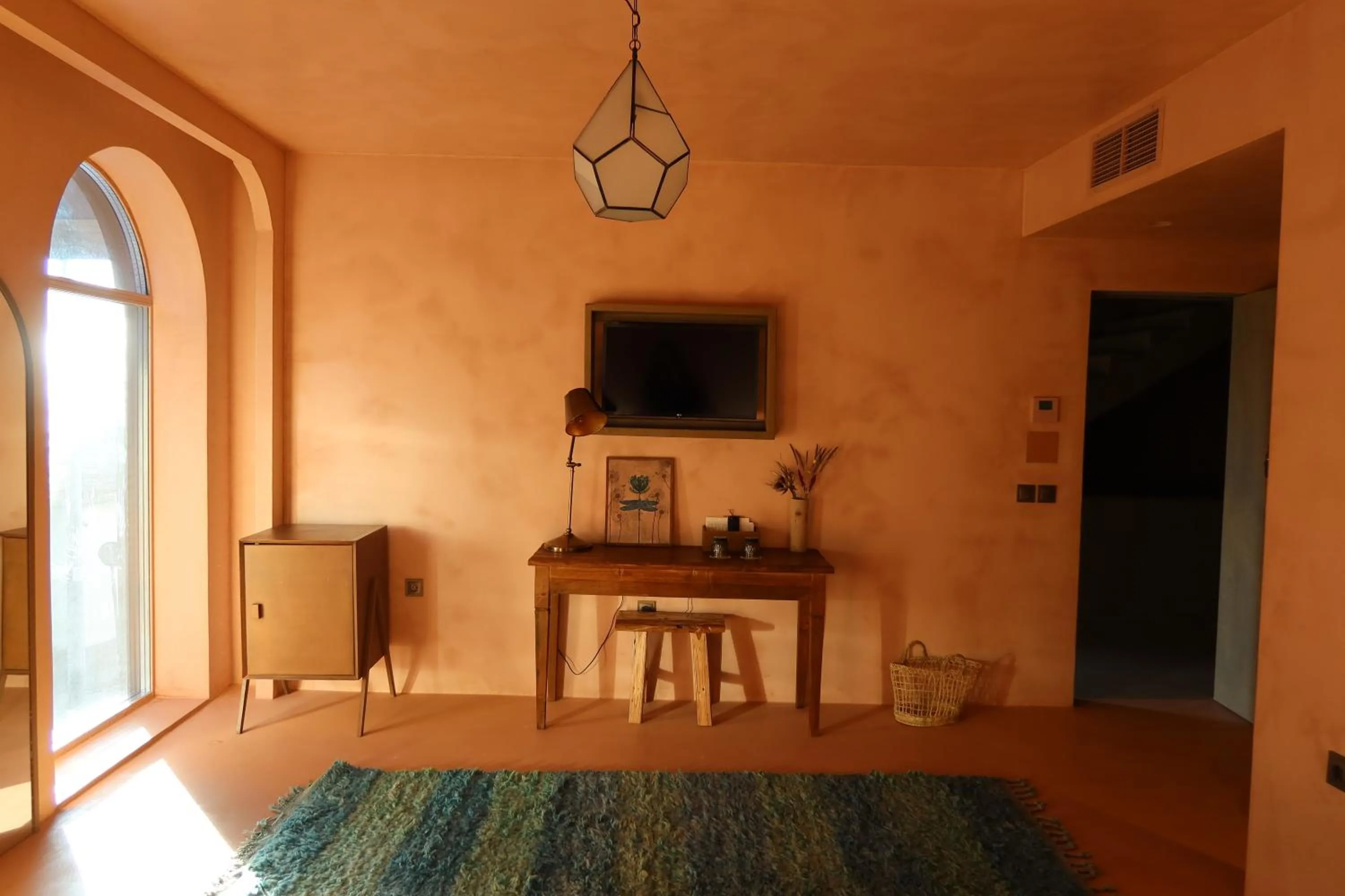 TV and multimedia in Life Gallery Hotel & Spa