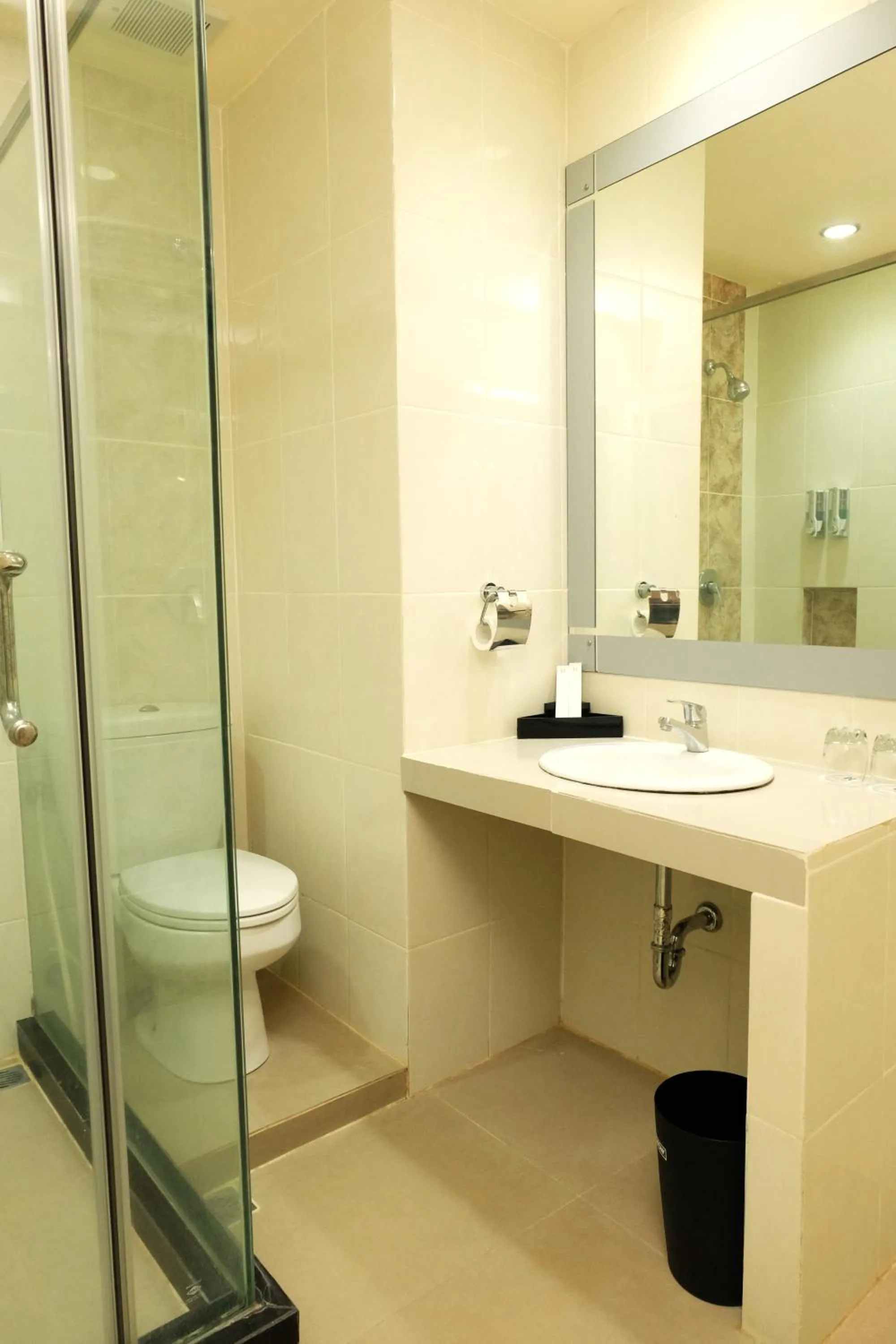 Halogen Hotel Airport Surabaya