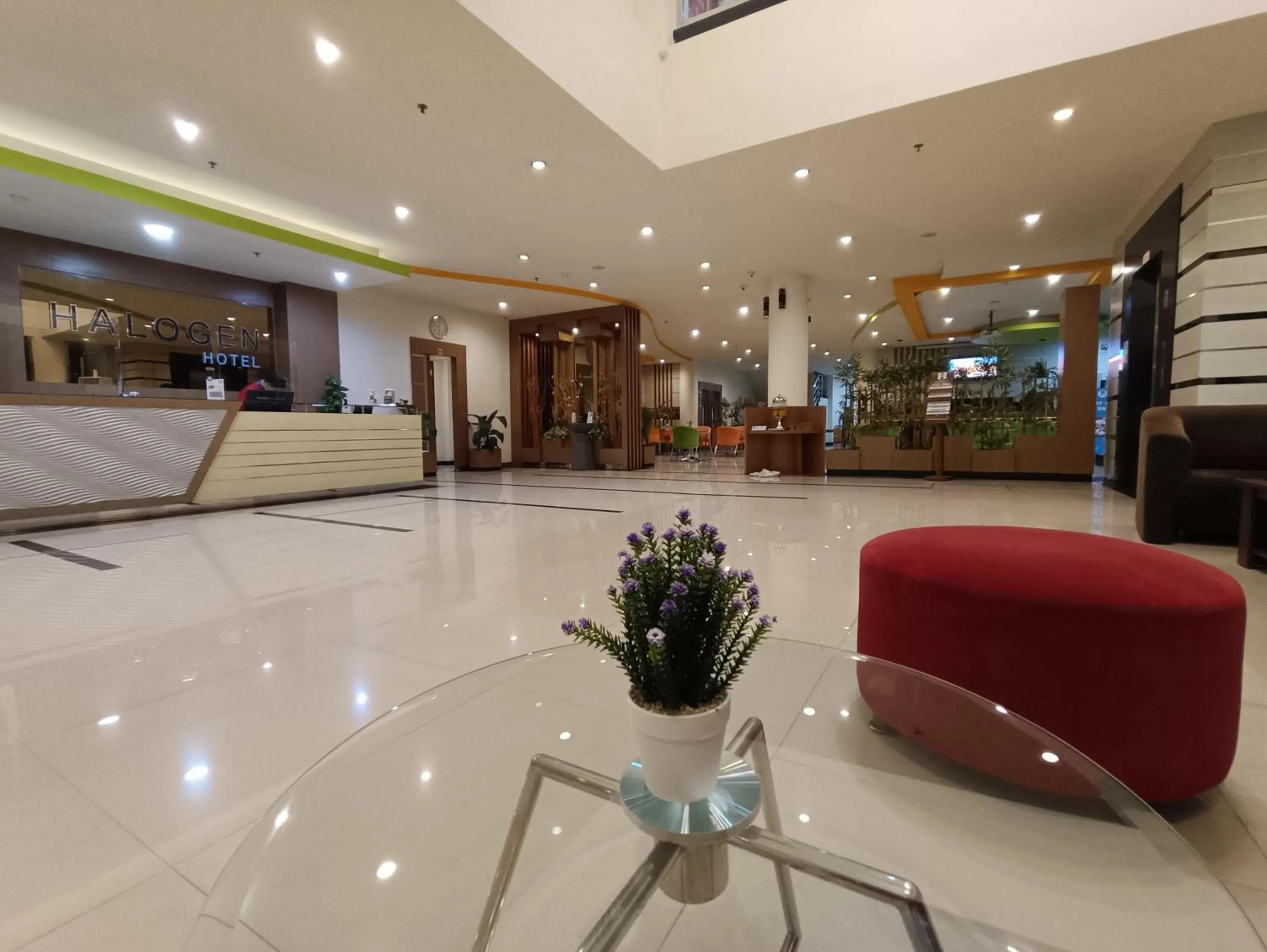 Halogen Hotel Airport Surabaya