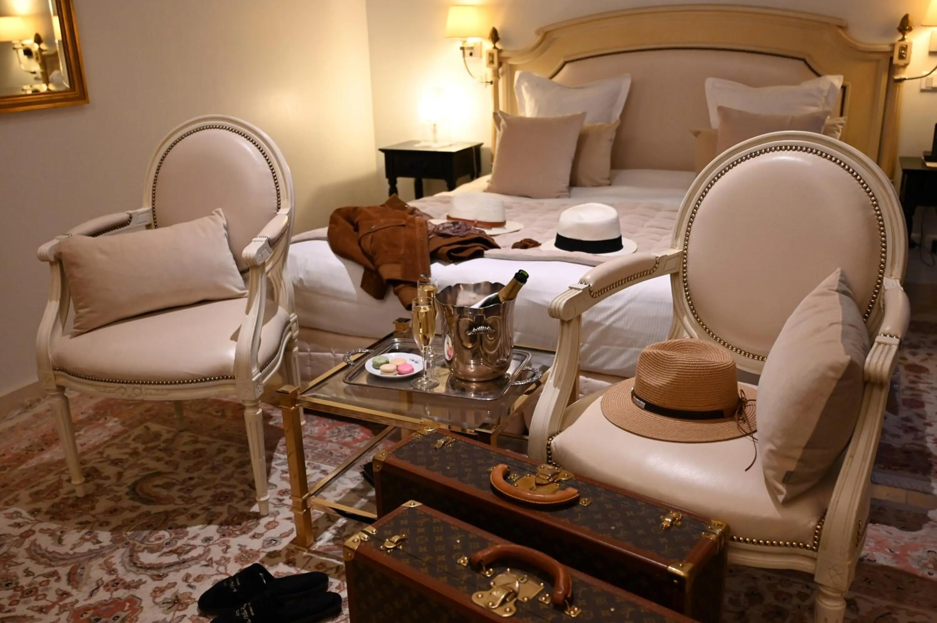 Bedroom in Hôtel La Villa Eugene