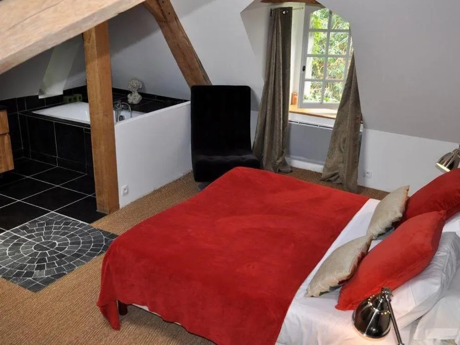 Bedroom, Bed in La Marronniere