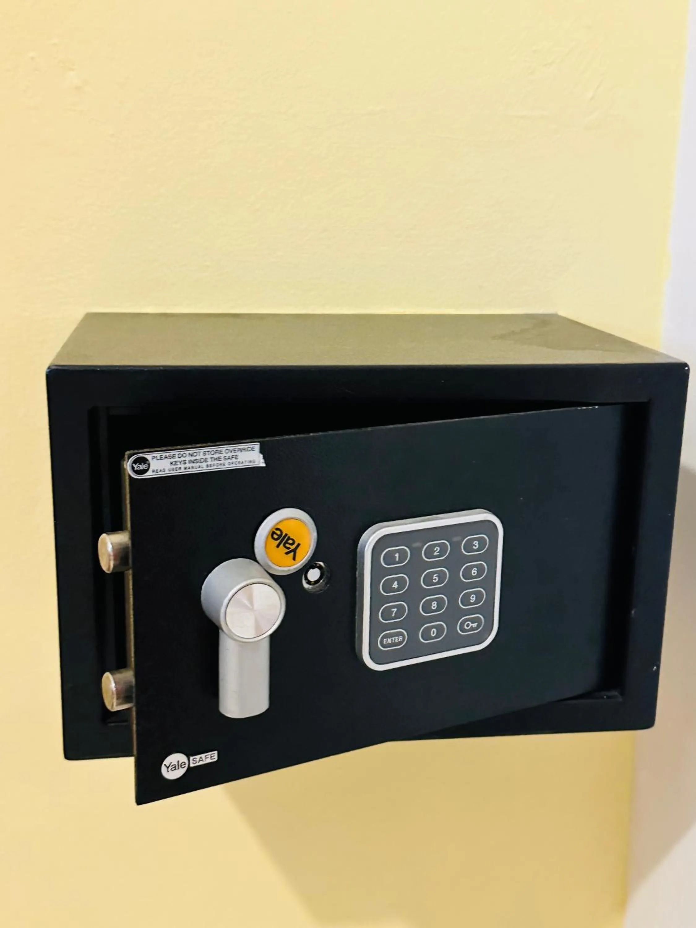 safe in Aparthotel Michaela