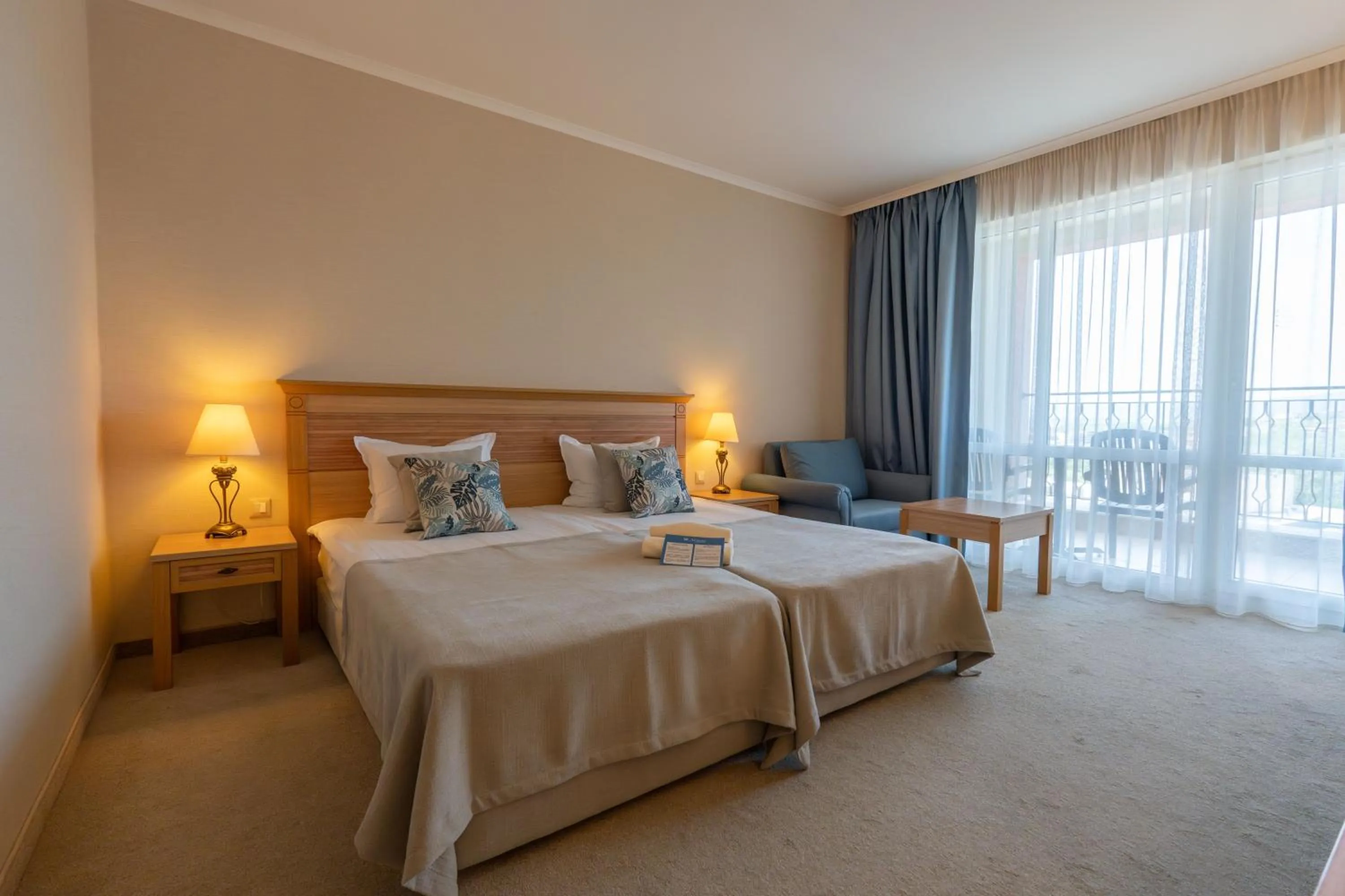 Bed in DIT Majestic Beach Resort