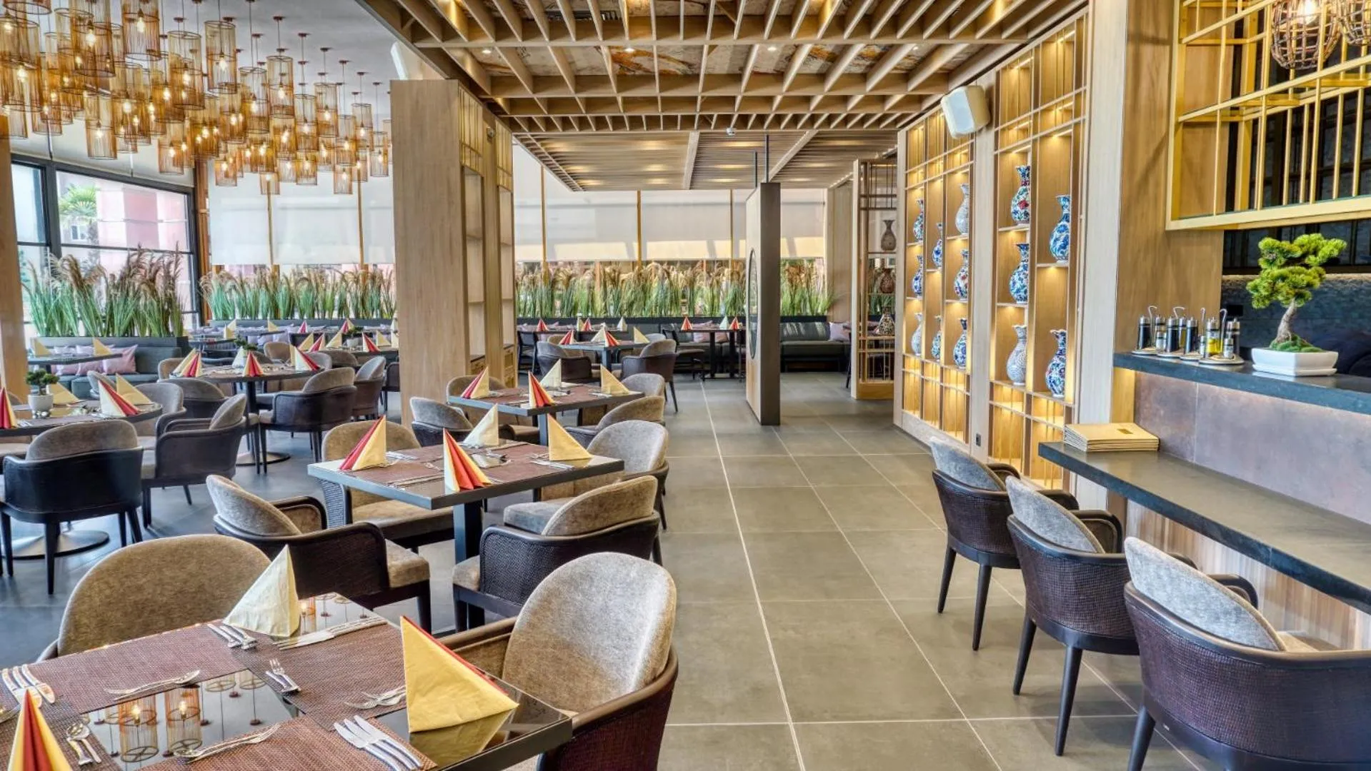 Restaurant/places to eat in DIT Majestic Beach Resort