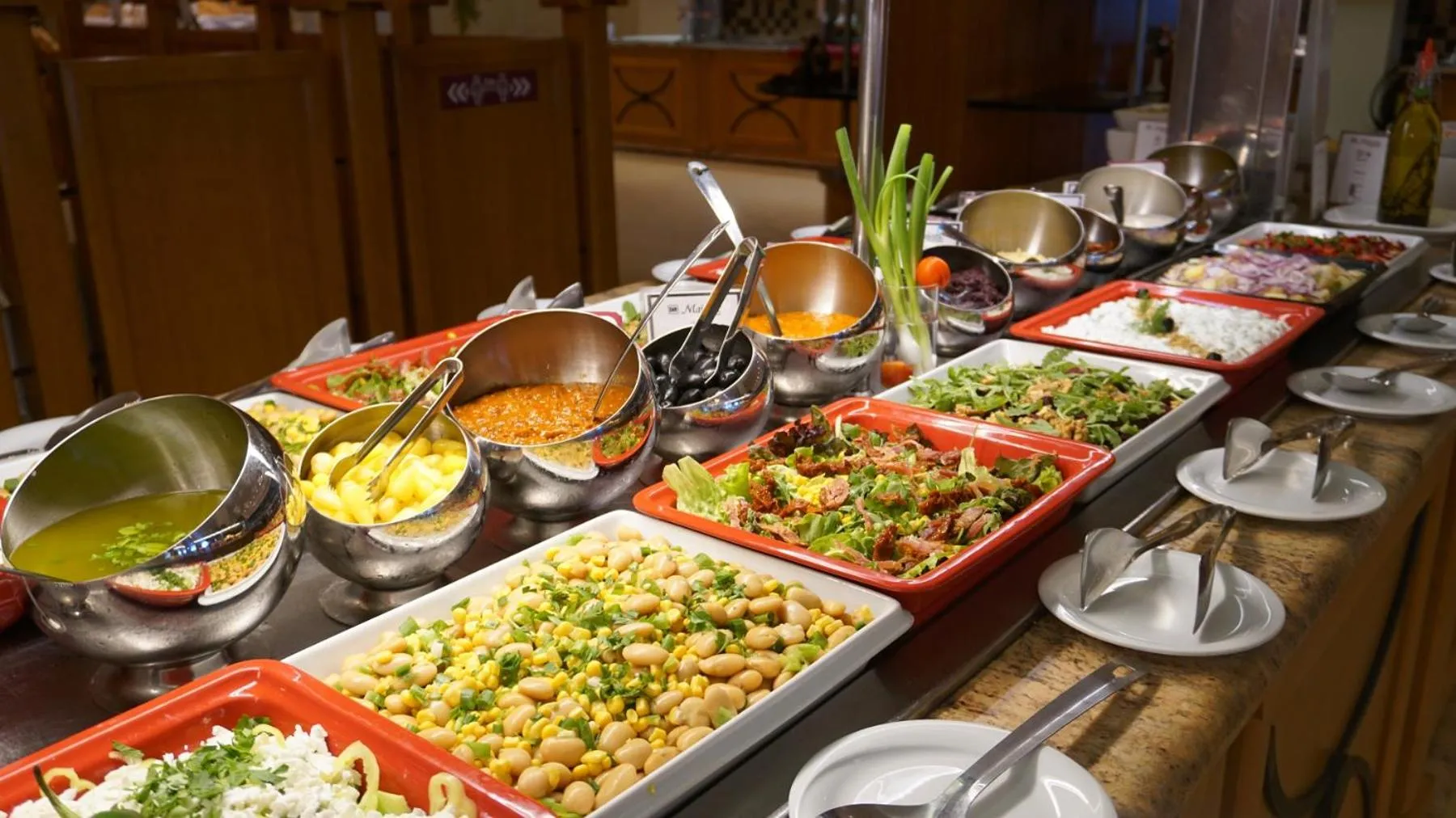 Restaurant/places to eat in DIT Majestic Beach Resort