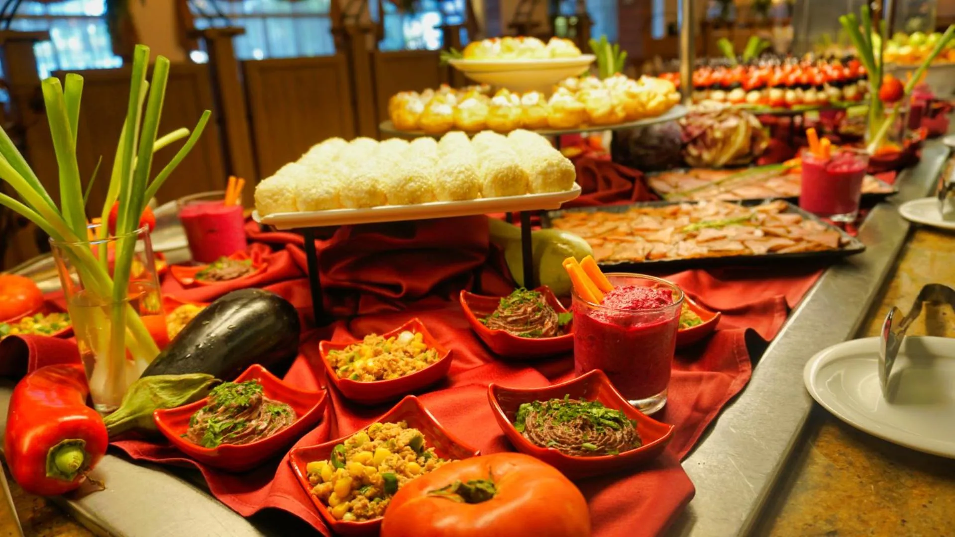 Restaurant/places to eat in DIT Majestic Beach Resort