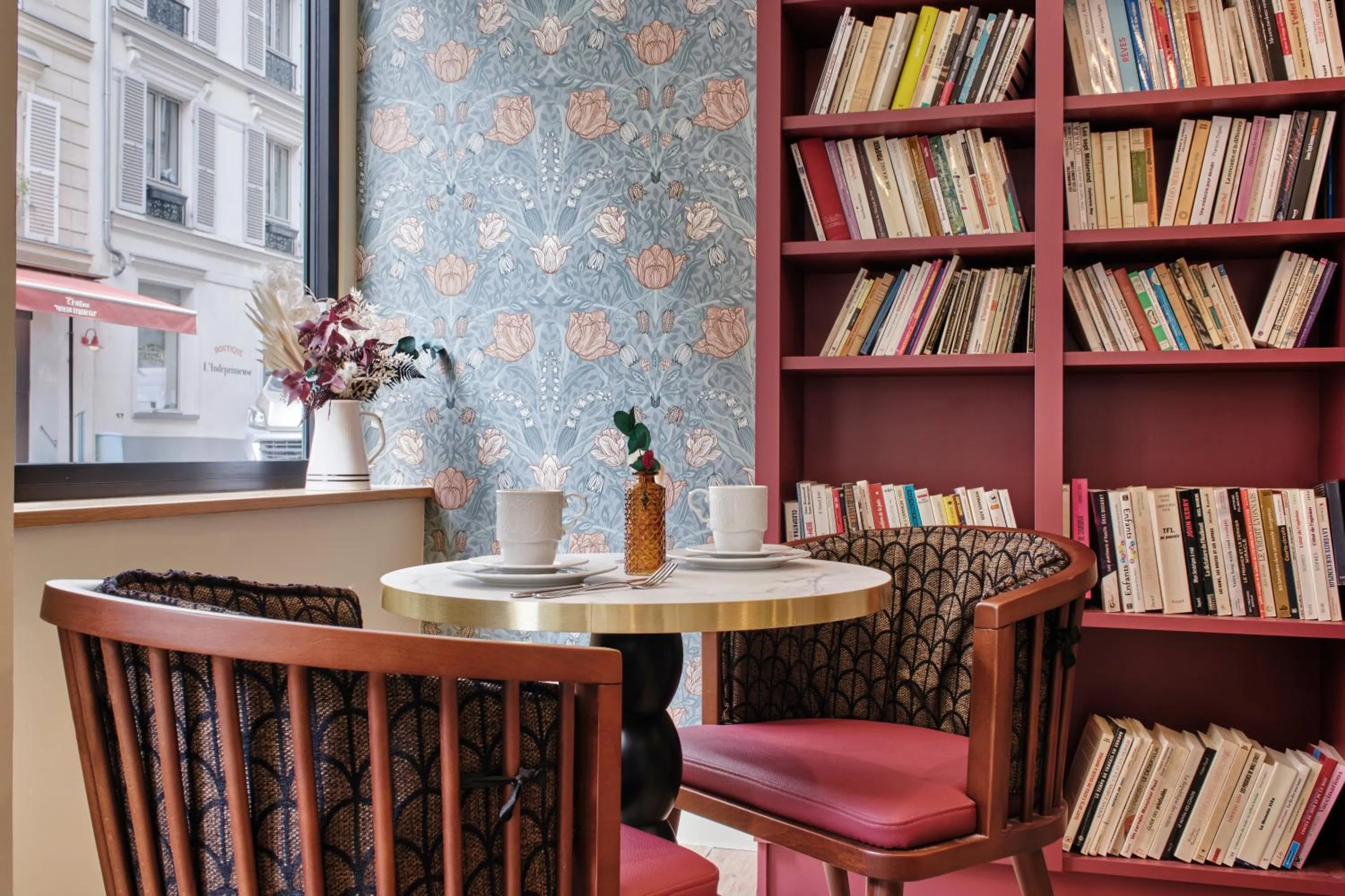 Lobby or reception in Hôtel Joséphine by Happyculture