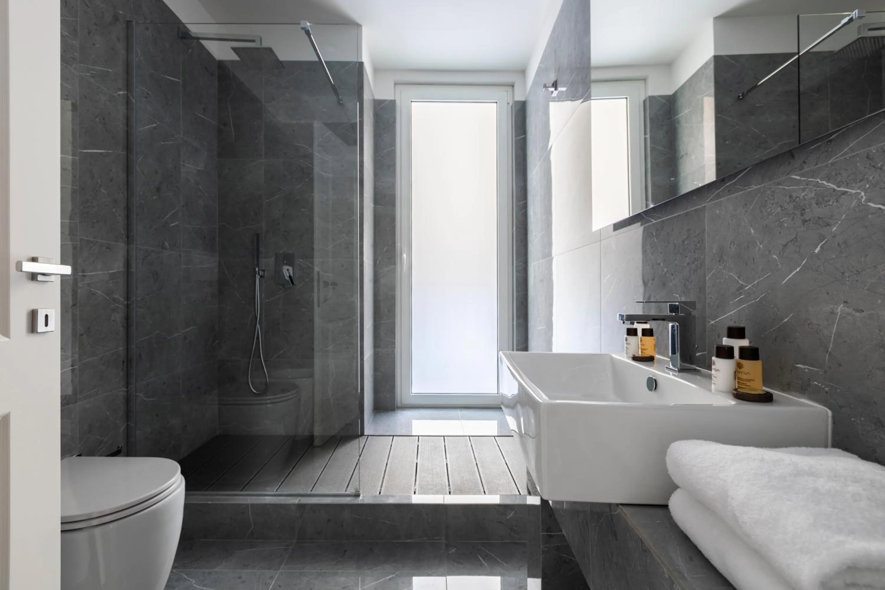 Shower in Louly Trevi Fountain