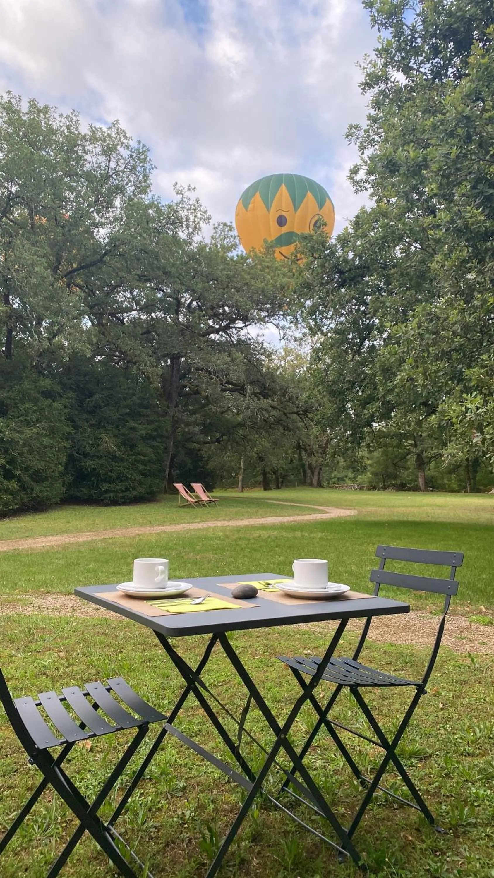 Garden in Hôtel Les Esclargies