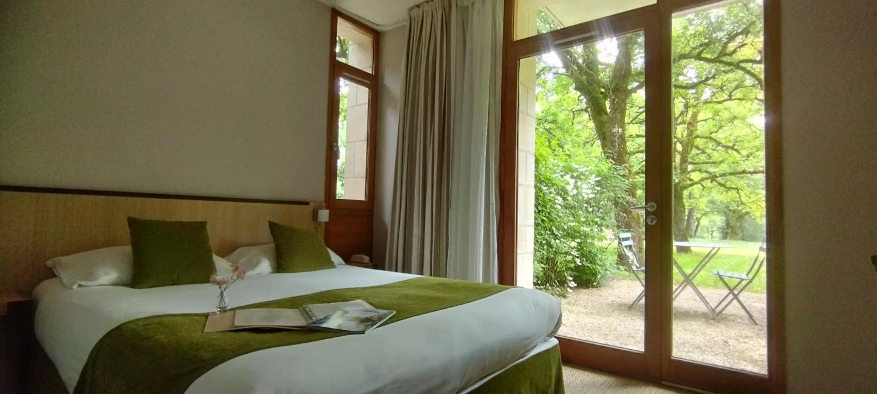 Bed in Hôtel Les Esclargies