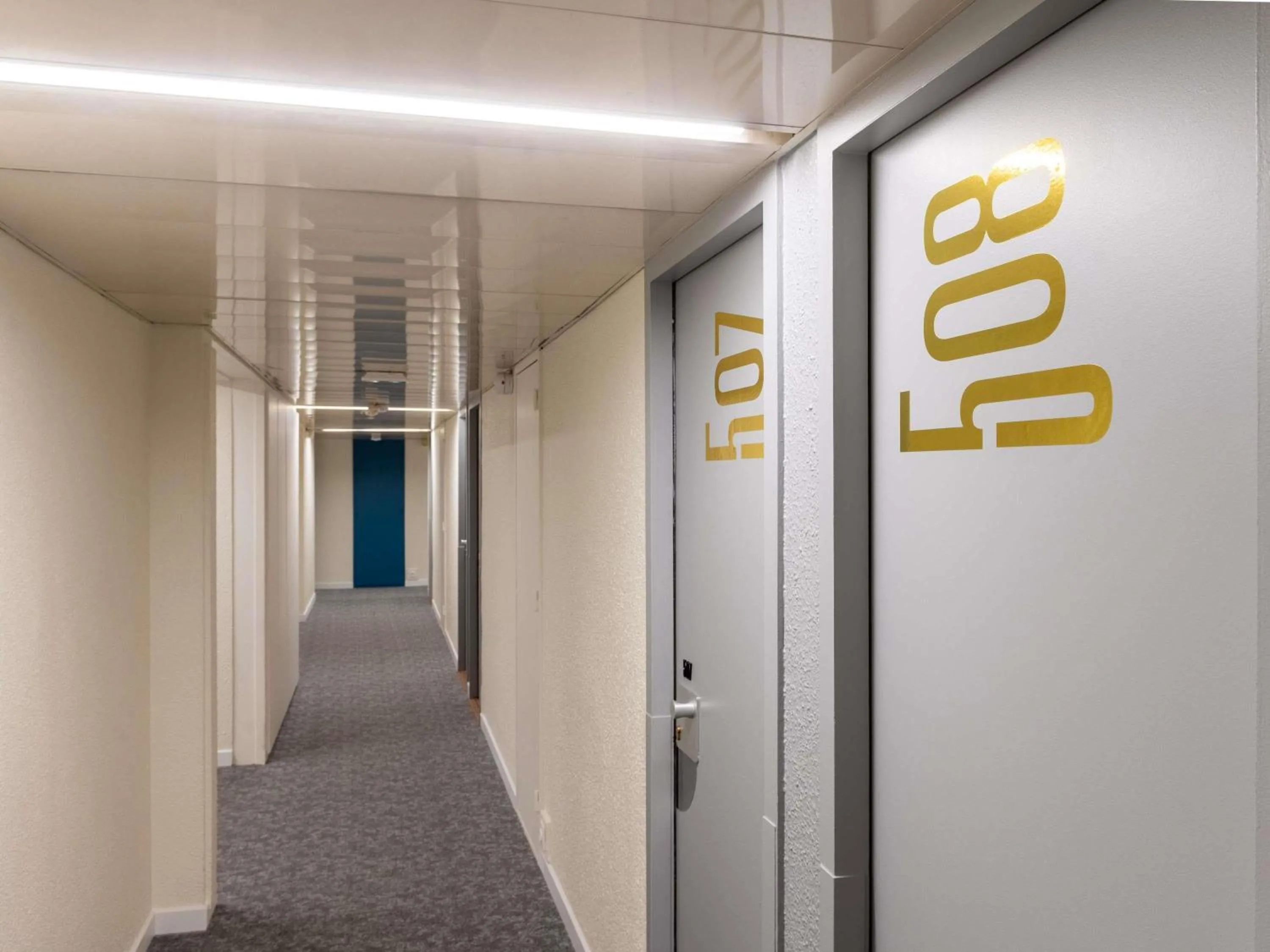 Property building in ibis Lyon Est Bron