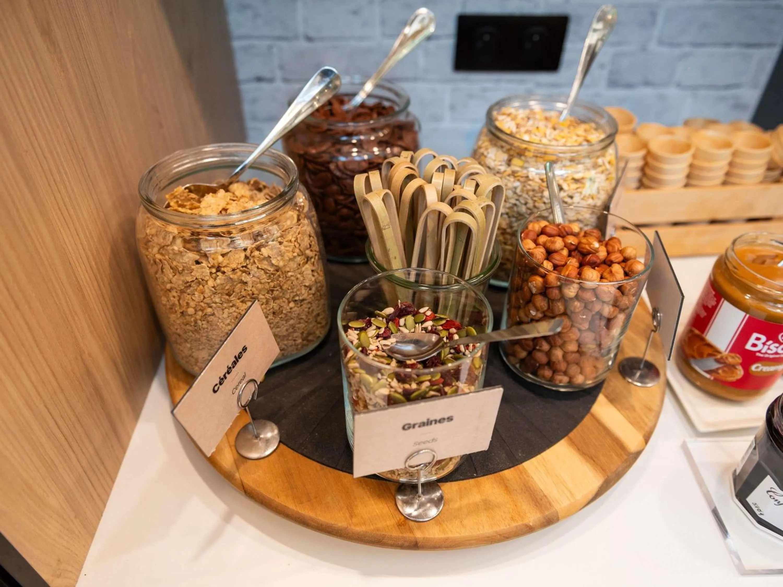 Breakfast in ibis Lyon Est Bron