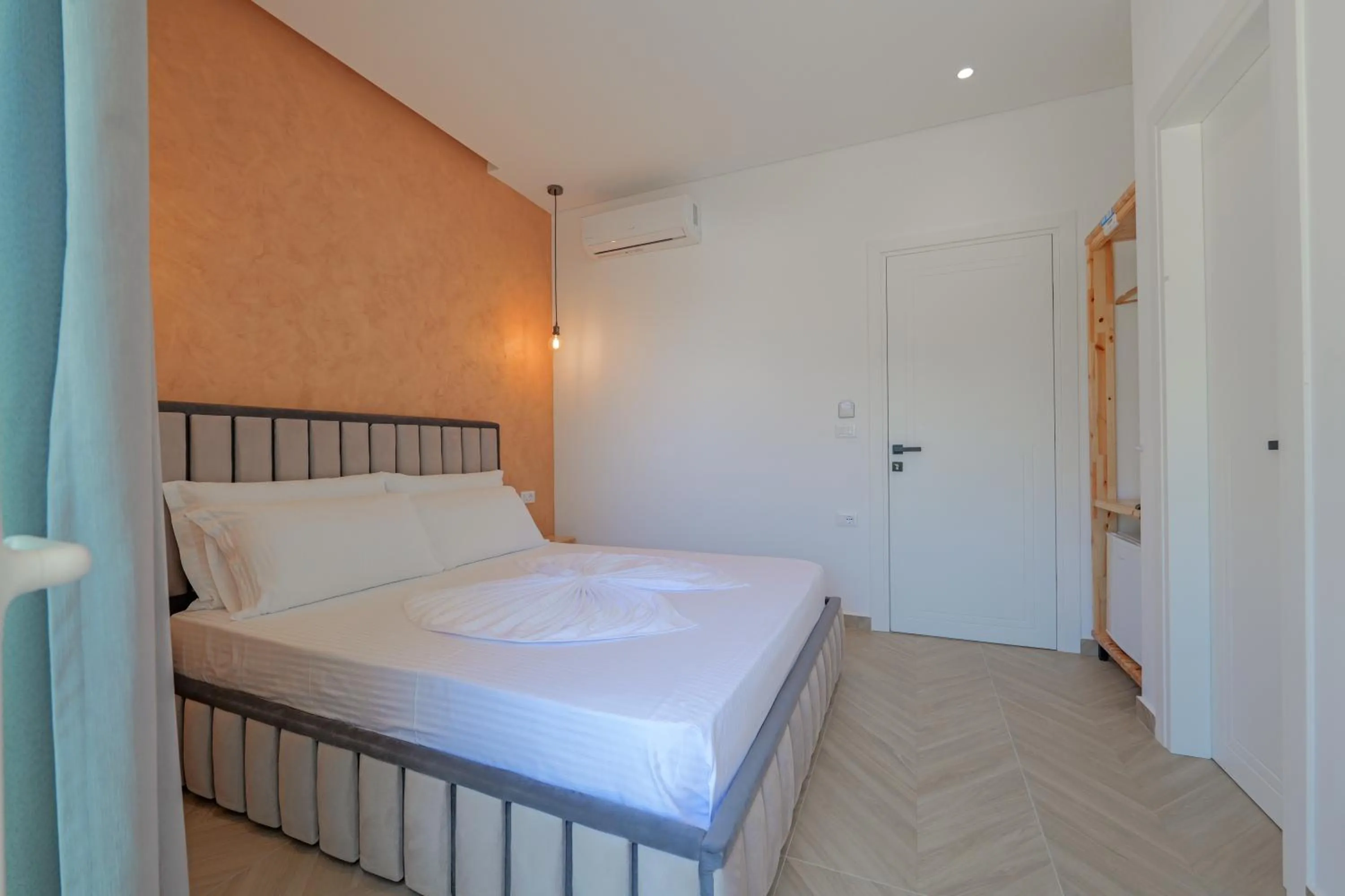 Bed in Villa Juna Beach