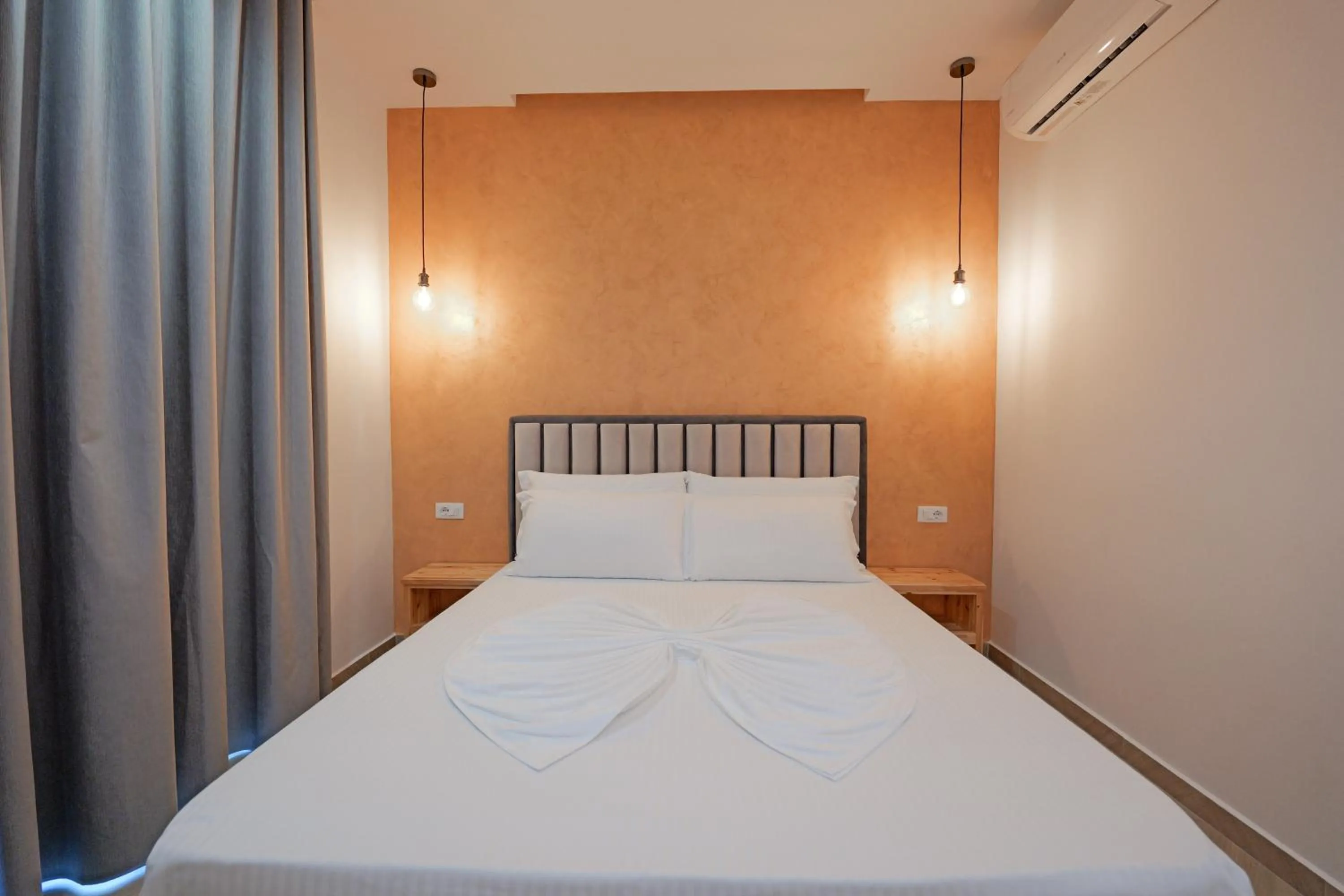 Bed in Villa Juna Beach