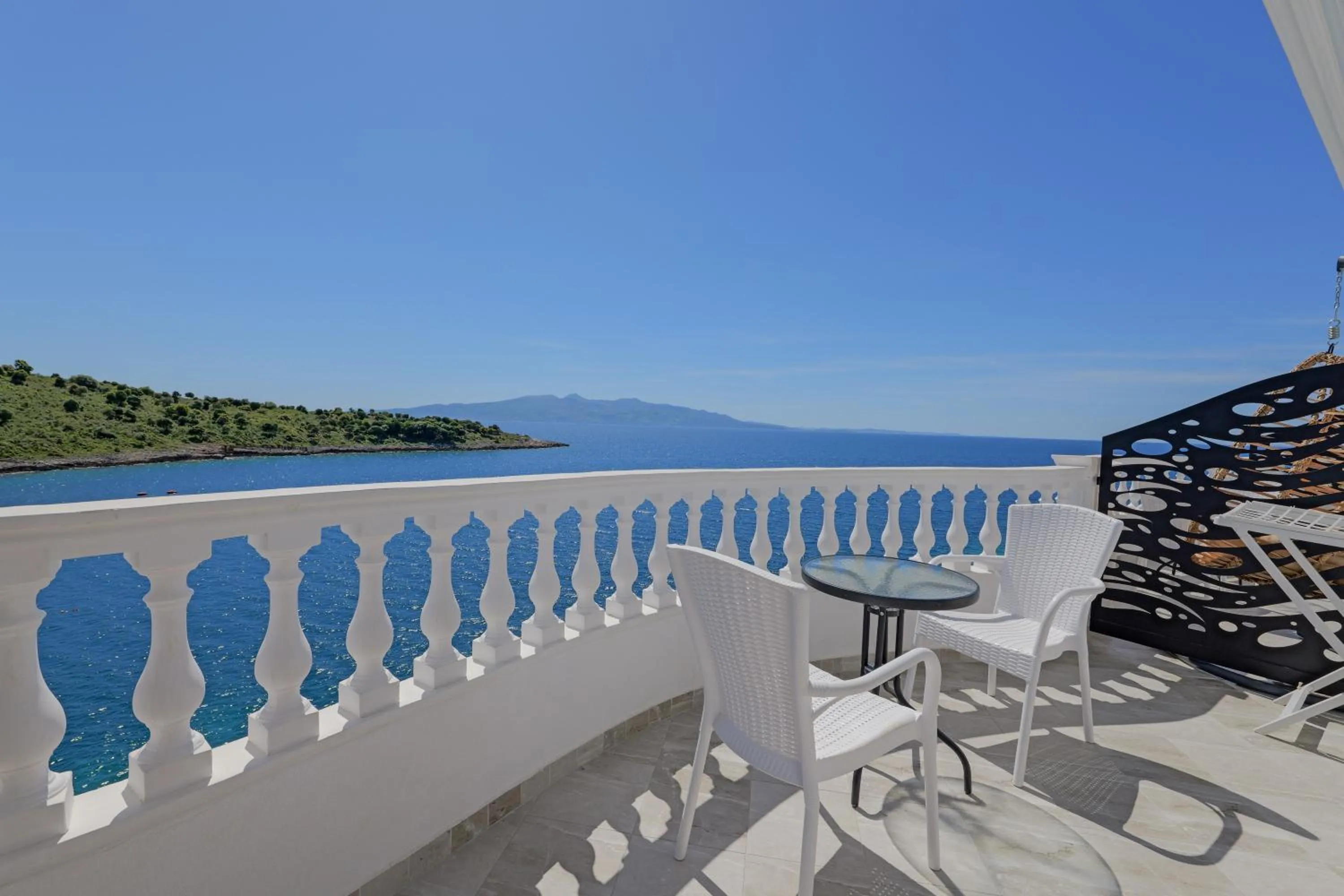 Balcony/Terrace in Villa Juna Beach