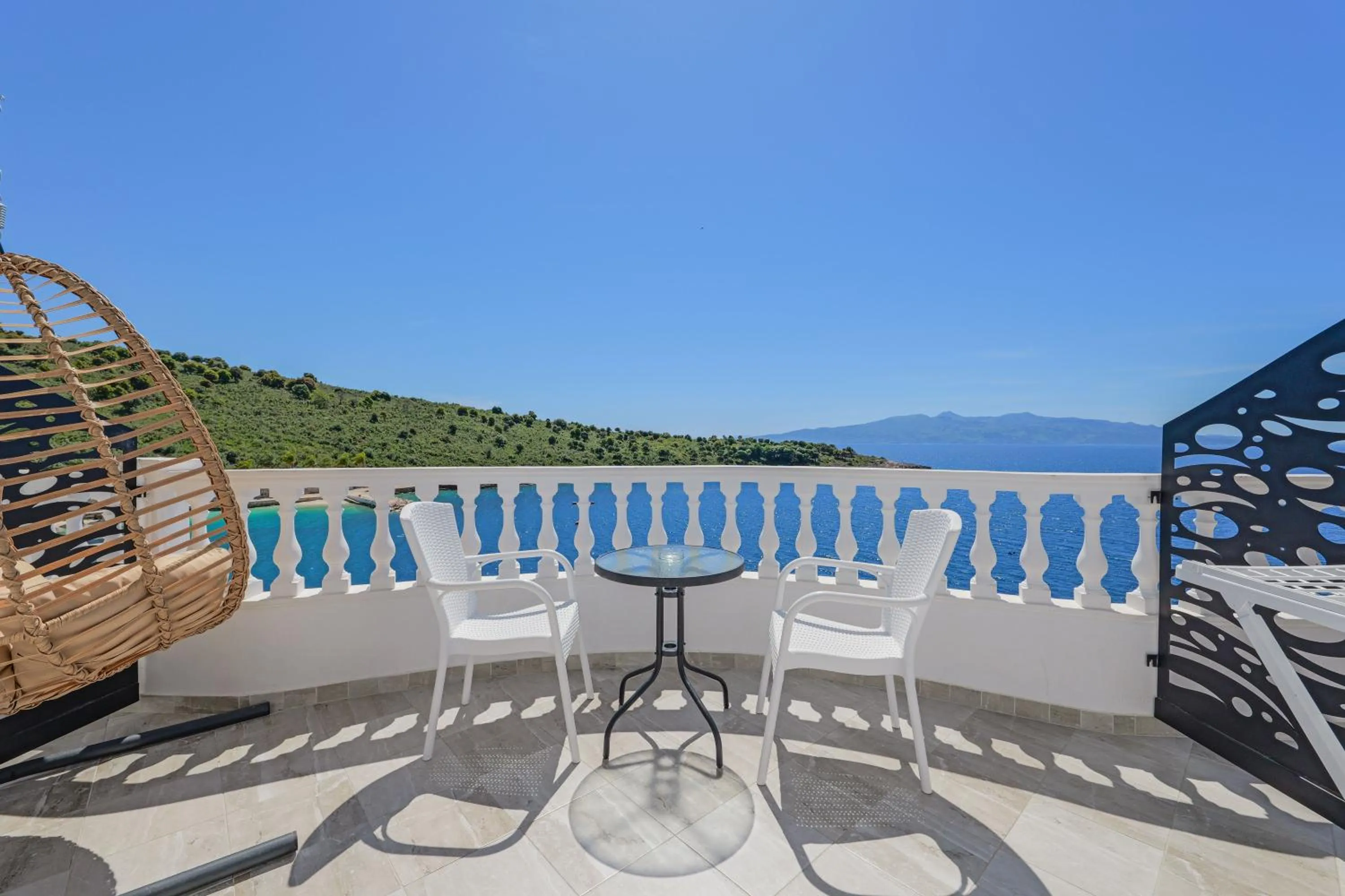 Balcony/Terrace in Villa Juna Beach