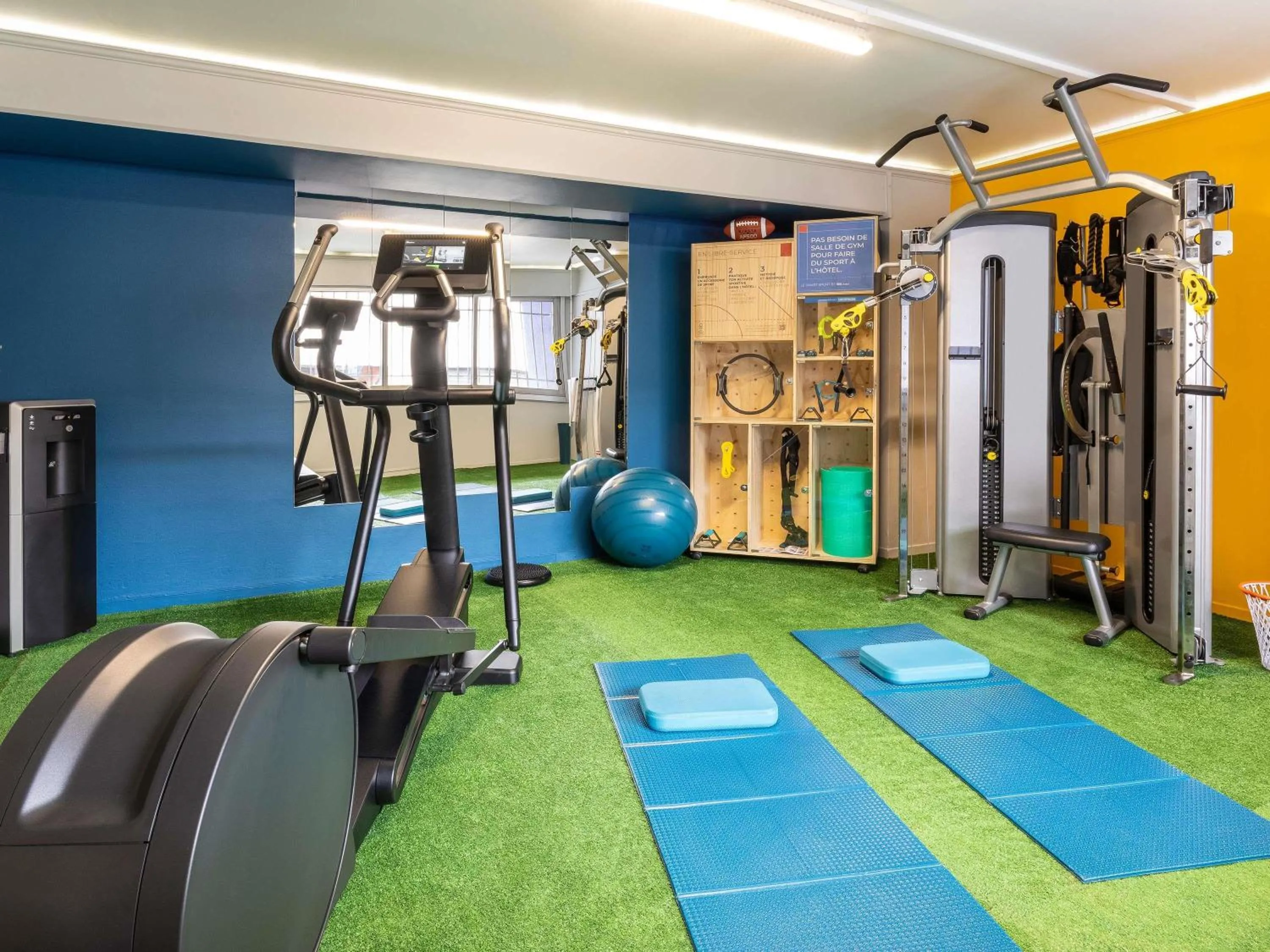 Property building in ibis budget Paris Porte d'Aubervilliers