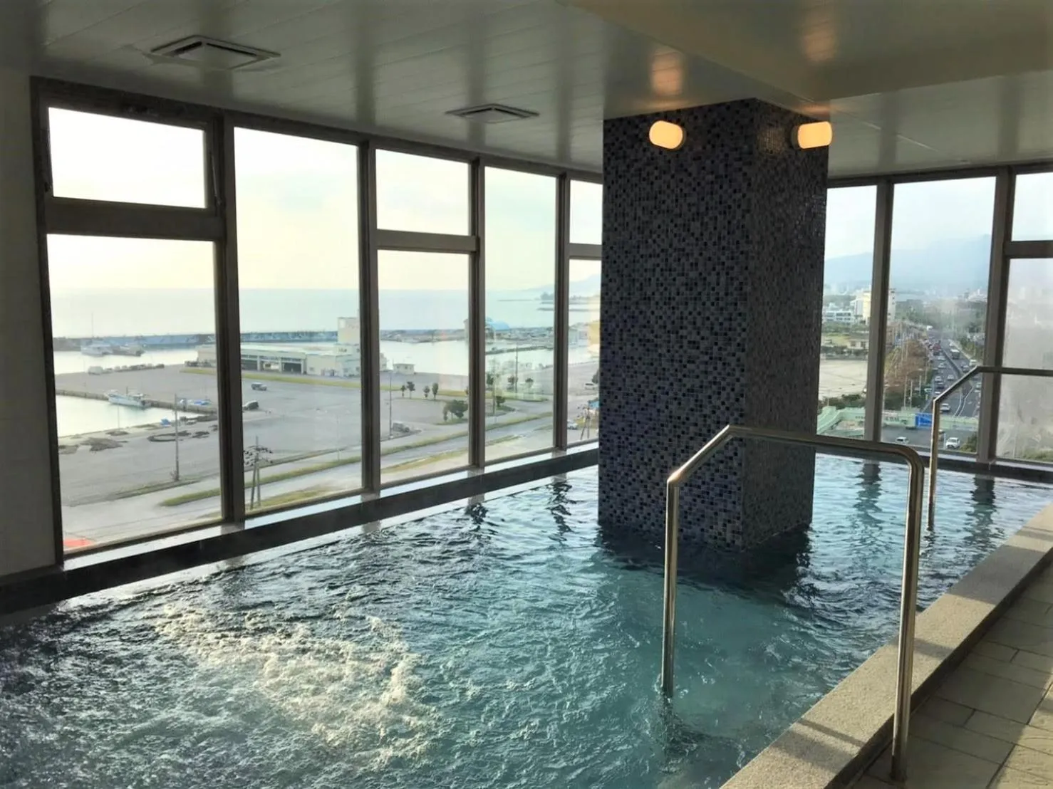 Public Bath in Green Rich Hotel Okinawa Nago (Artificial hot spring Futamata Yunohana)