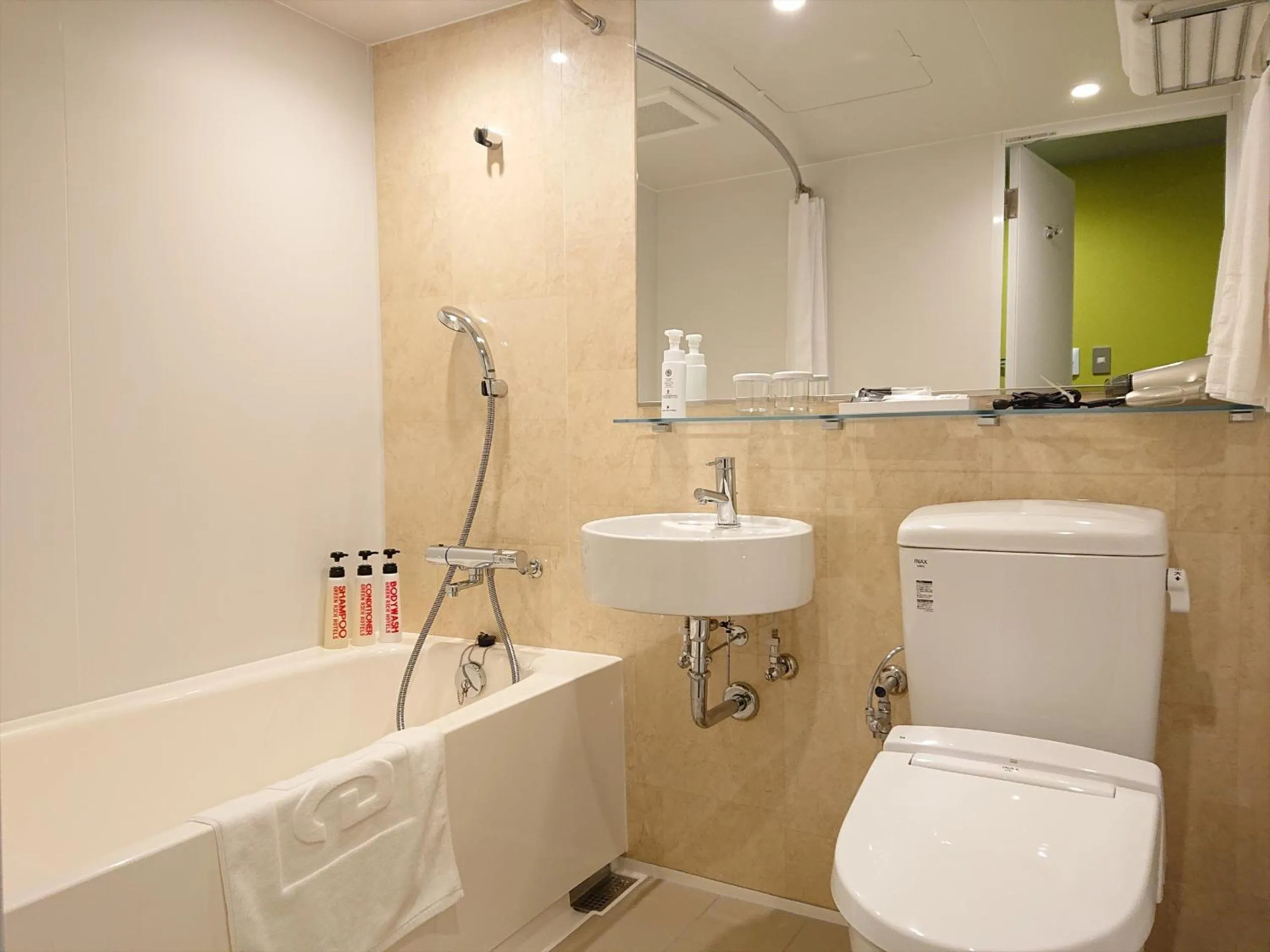 Bathroom in Green Rich Hotel Okinawa Nago (Artificial hot spring Futamata Yunohana)